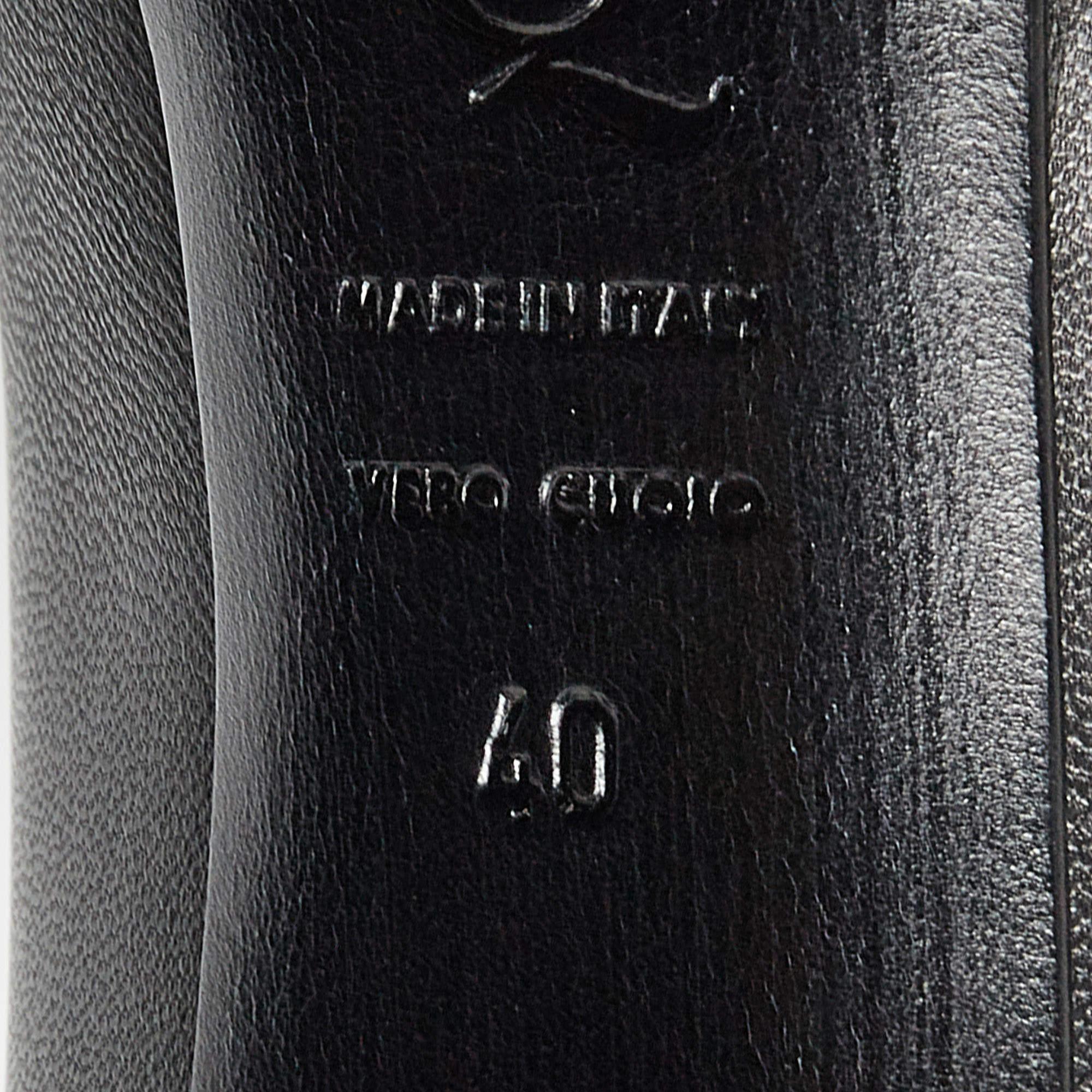 Alexander McQueen Black Leather Spike Heel Pumps Size 40 4