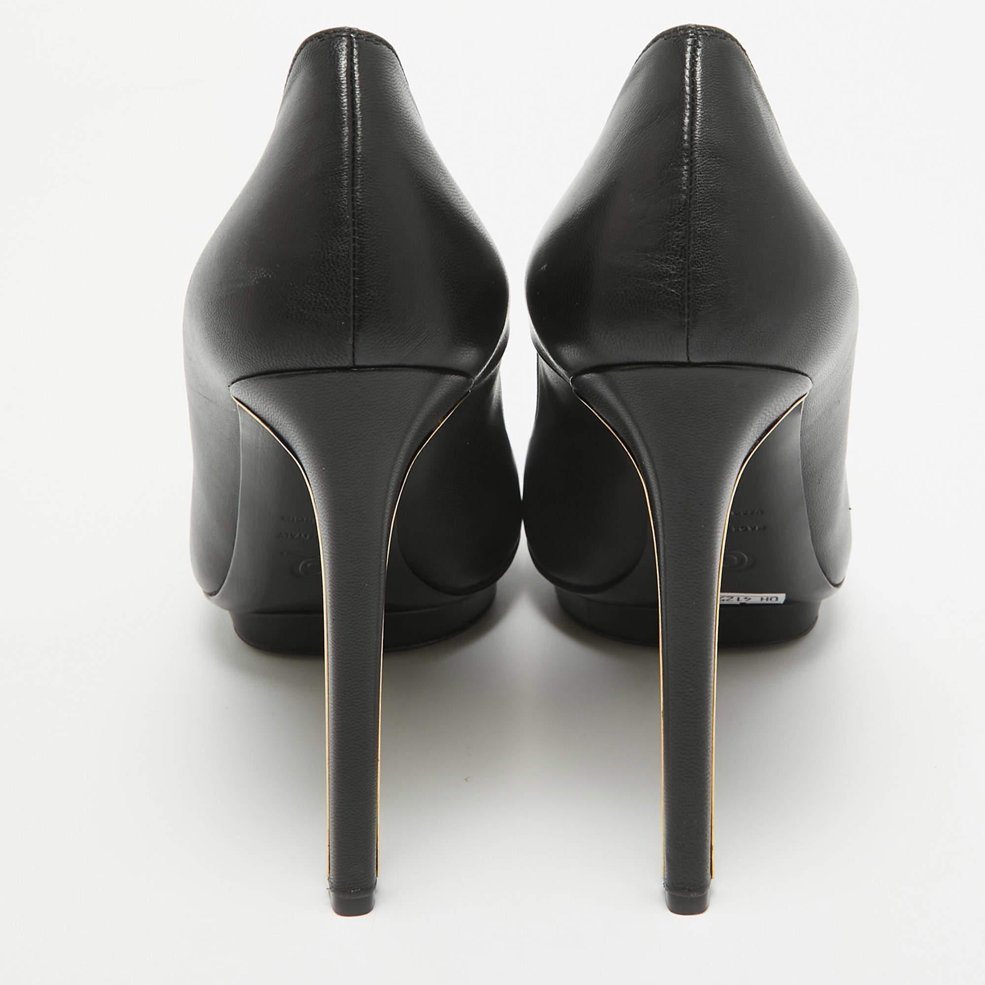 Alexander McQueen Escarpins à talons aiguilles en cuir noir Taille 40 Pour femmes en vente