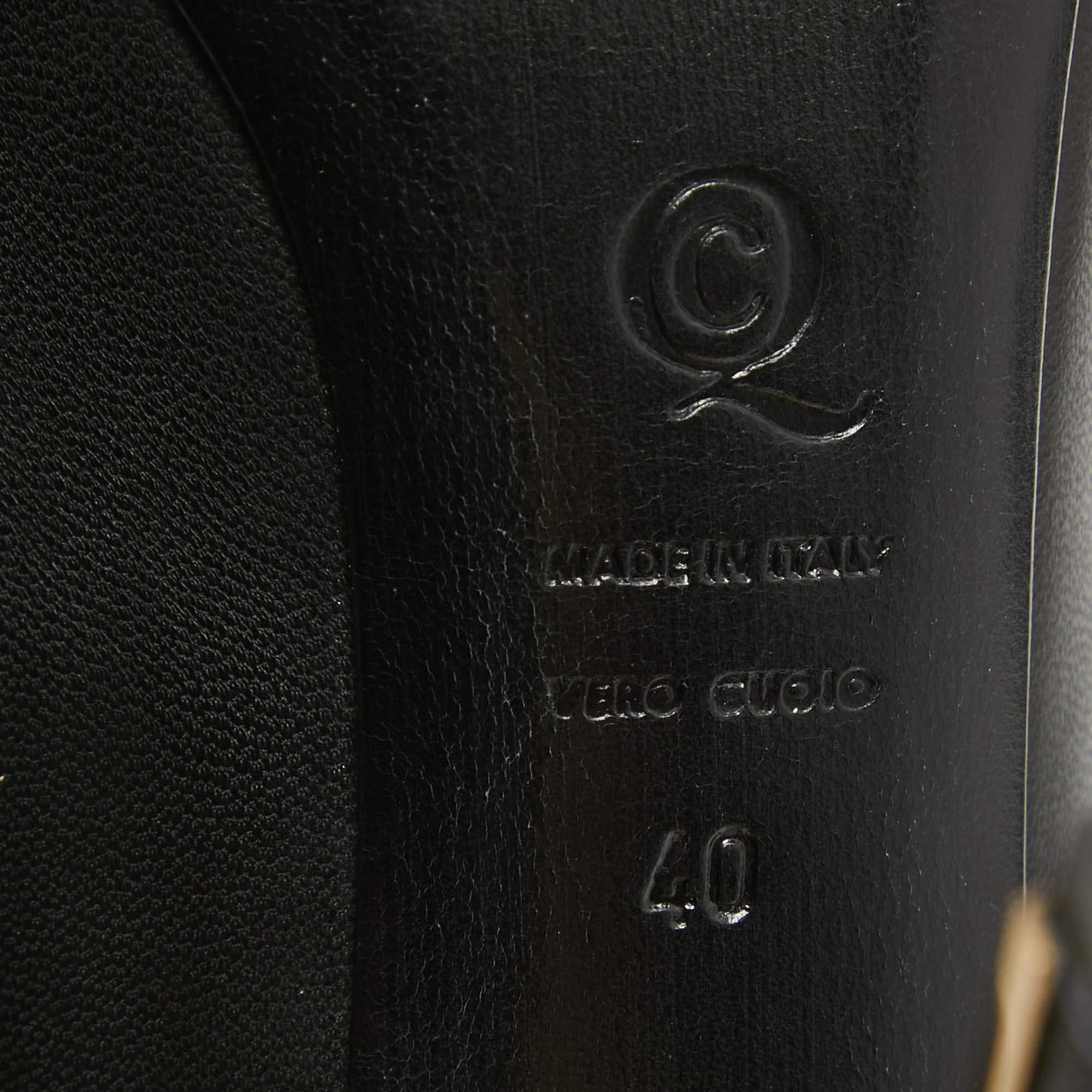 Alexander McQueen Escarpins à talons aiguilles en cuir noir Taille 40 en vente 3
