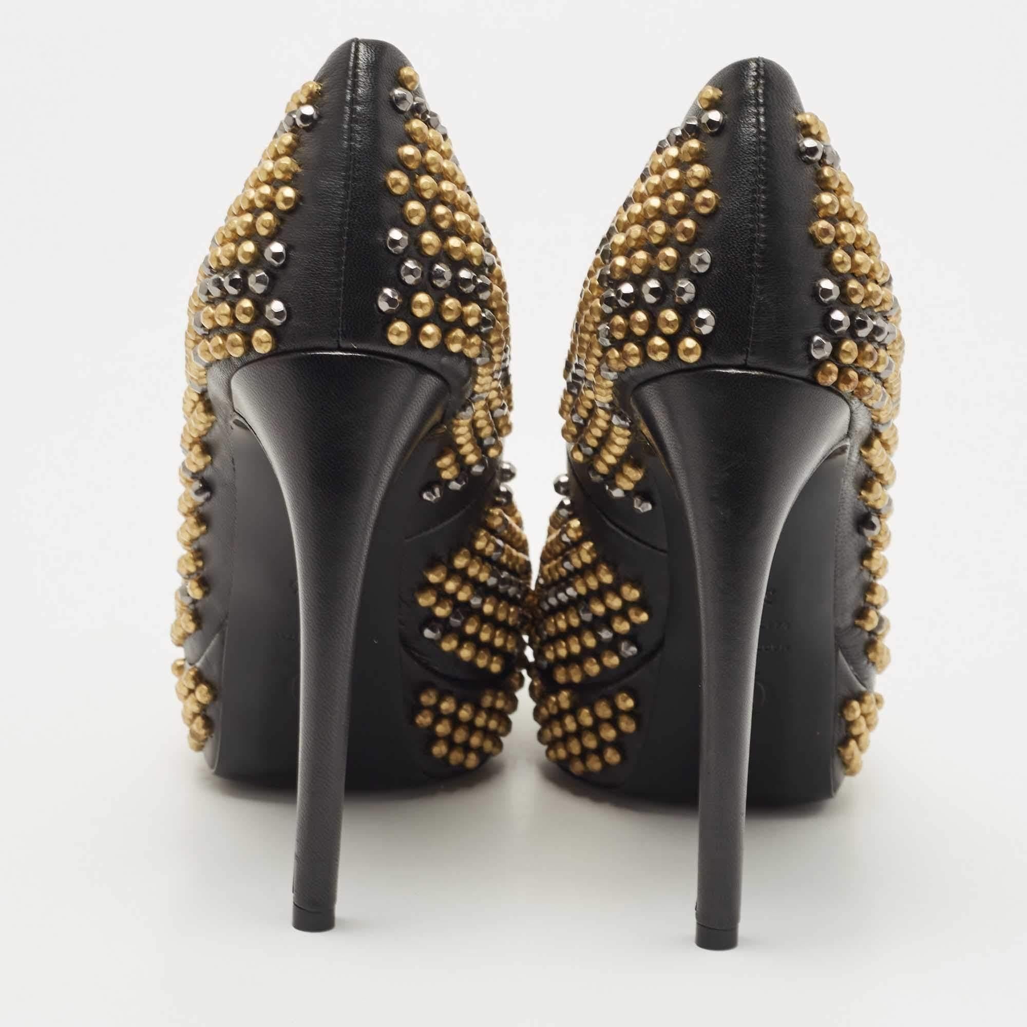 Alexander McQueen Black Leather Studded Pumps Size 37.5 1