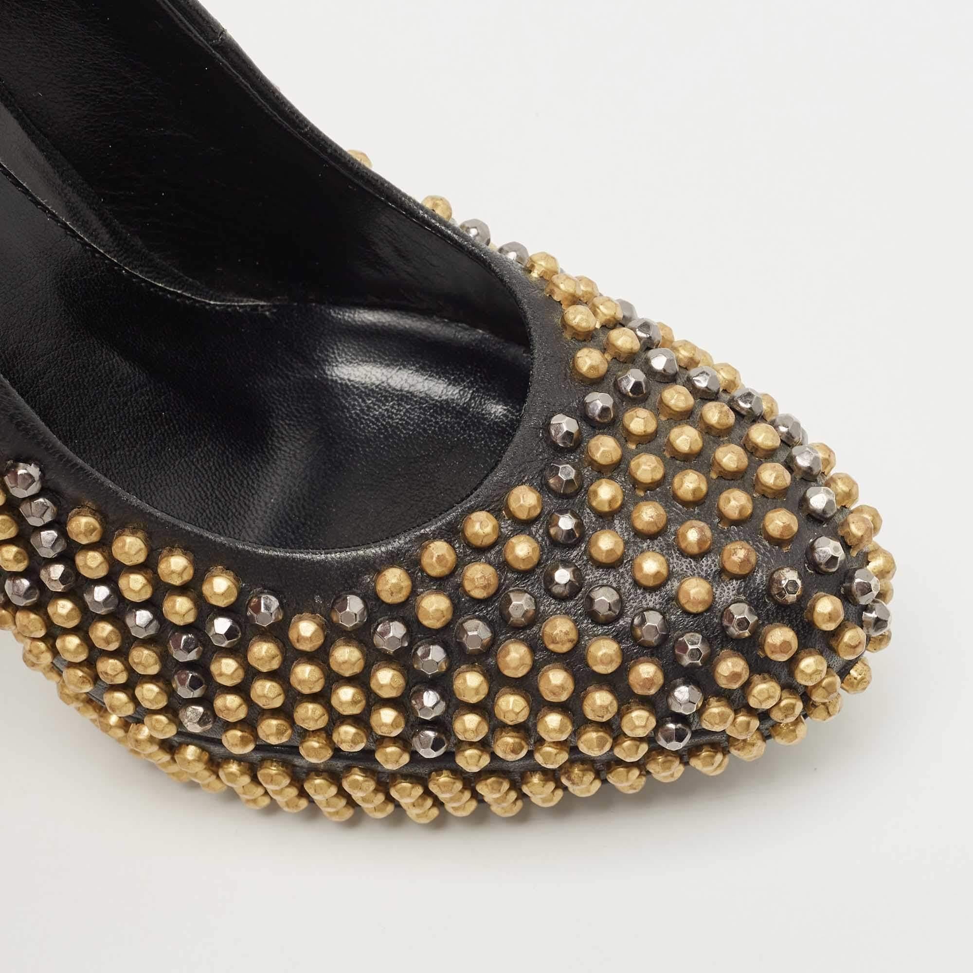Alexander McQueen Black Leather Studded Pumps Size 37.5 3