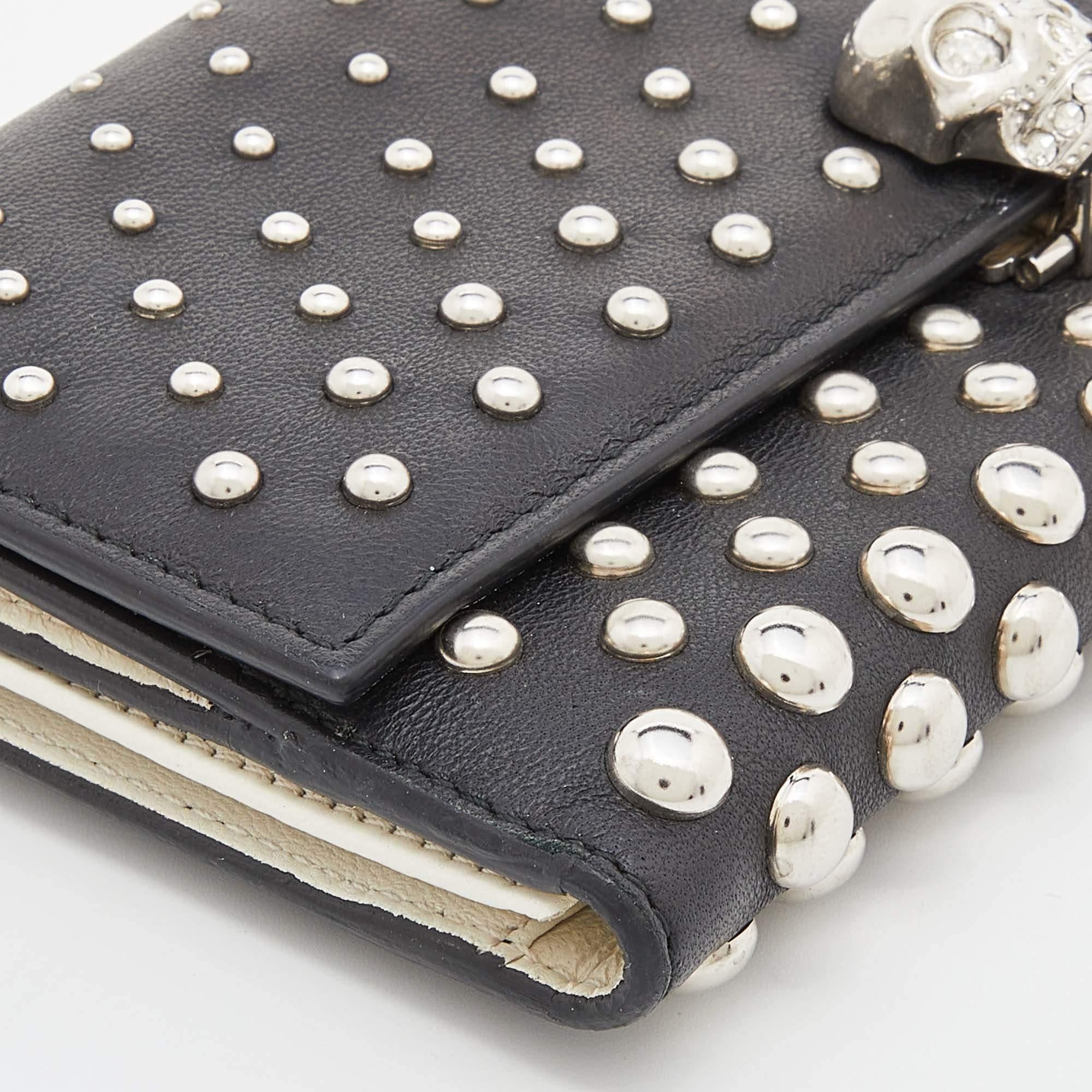 Alexander McQueen Black Leather Studded Skull French Wallet 4