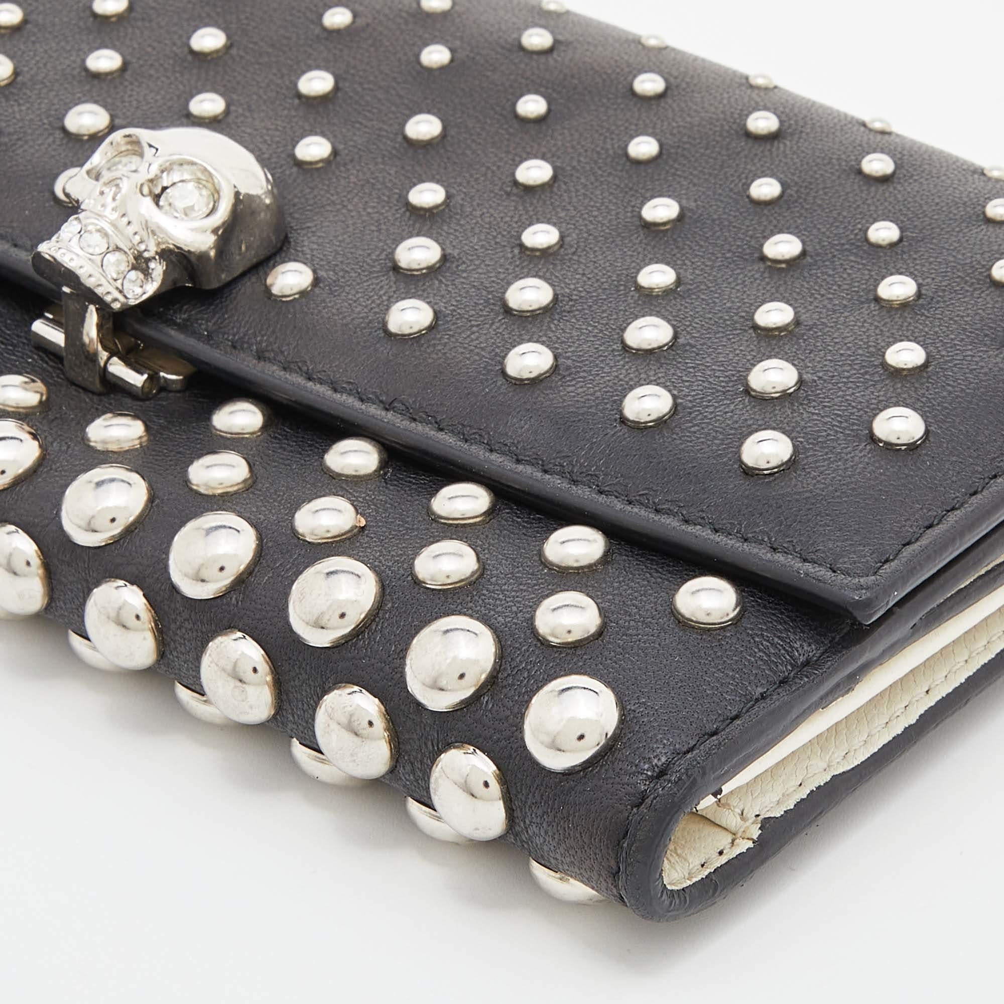 Alexander McQueen Black Leather Studded Skull French Wallet 5
