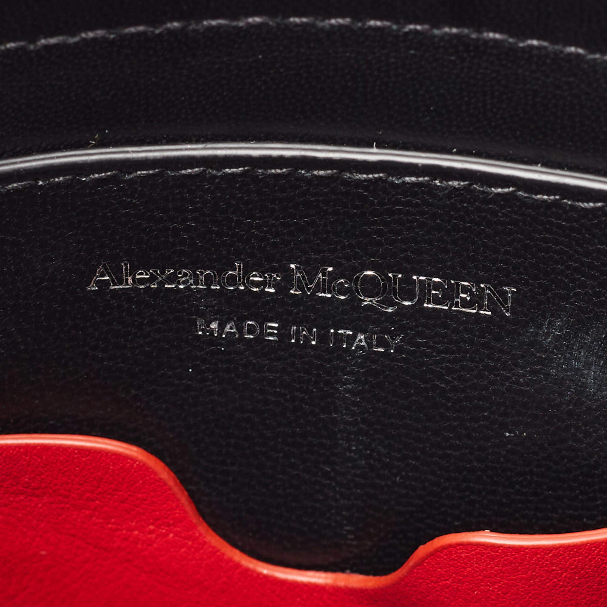 Alexander McQueen Black Leather The Curve Bucket Bag 7