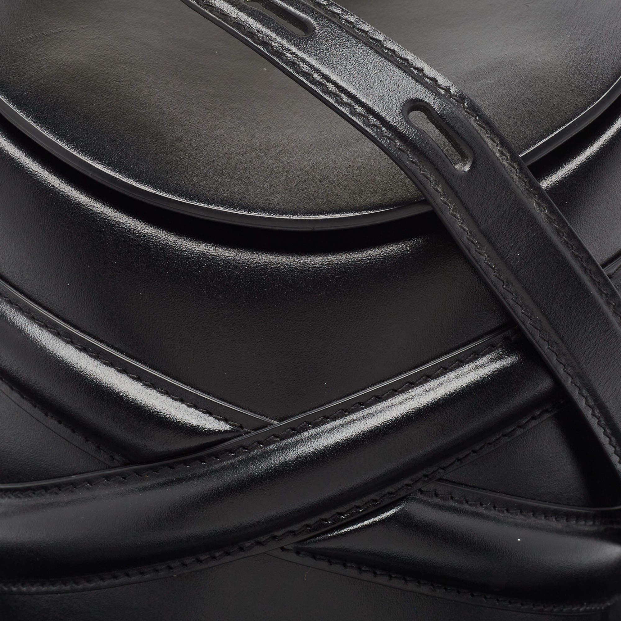 Alexander McQueen Black Leather The Curve Bucket Bag 9