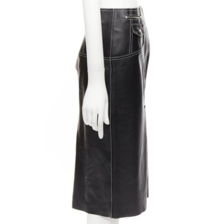 Alexander McQueen gonna a tubino con zip in pelle nera e cuciture bianche IT38 XS In condizioni ottime in vendita a Hong Kong, NT