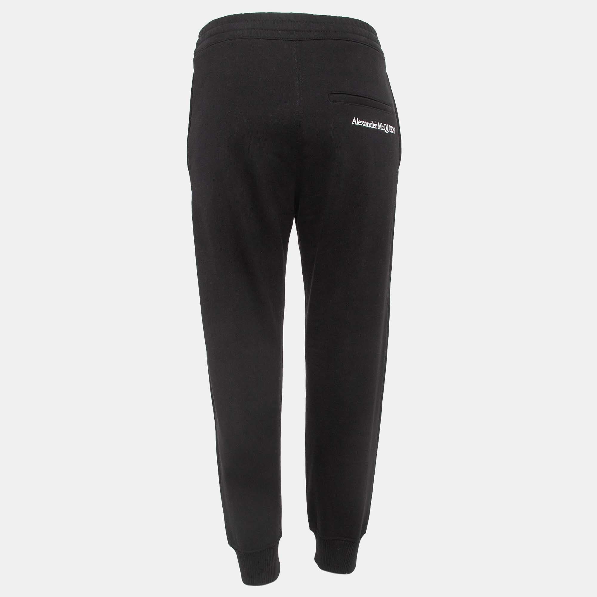 Step out for a jog with these super-stylish Alexander McQueen joggers, lounge around, or go out to run errands, the creation will make you feel comfortable all day. It has been made using high-grade materials and will go well with sneakers,