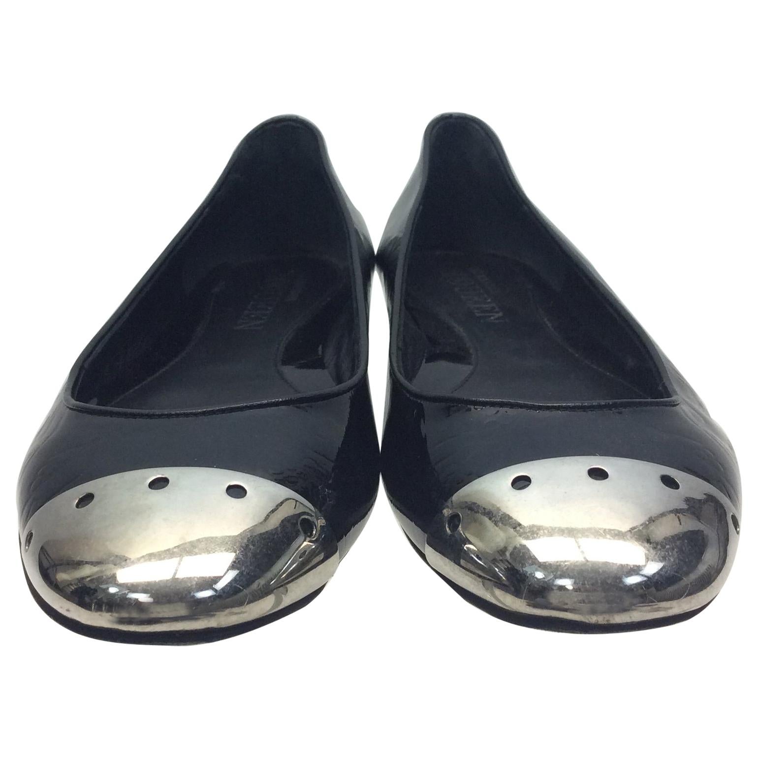Alexander McQueen Black Patent Leather and Silver Ballet Flats For Sale