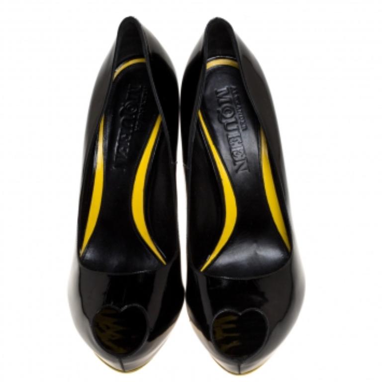 Women's Alexander McQueen Black Patent Leather Heart Peep Toe Pumps Size 39.5 For Sale
