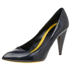 Alexander McQueen Black Patent Leather Pointed Toe Pumps Size 38