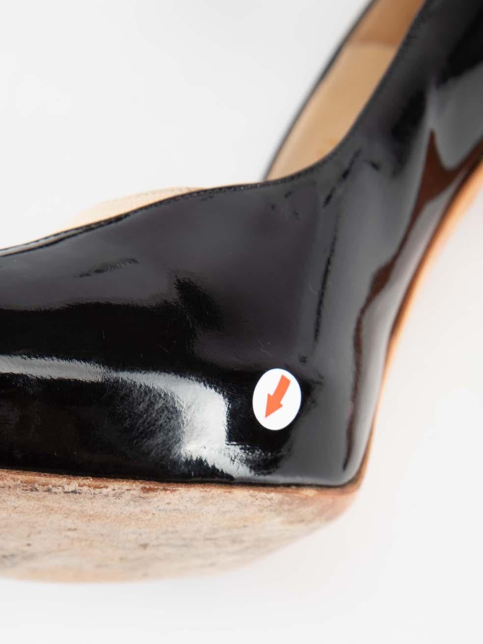 Alexander McQueen Zapatos de tacón con punta de charol negro Talla IT 38.5 en venta 5