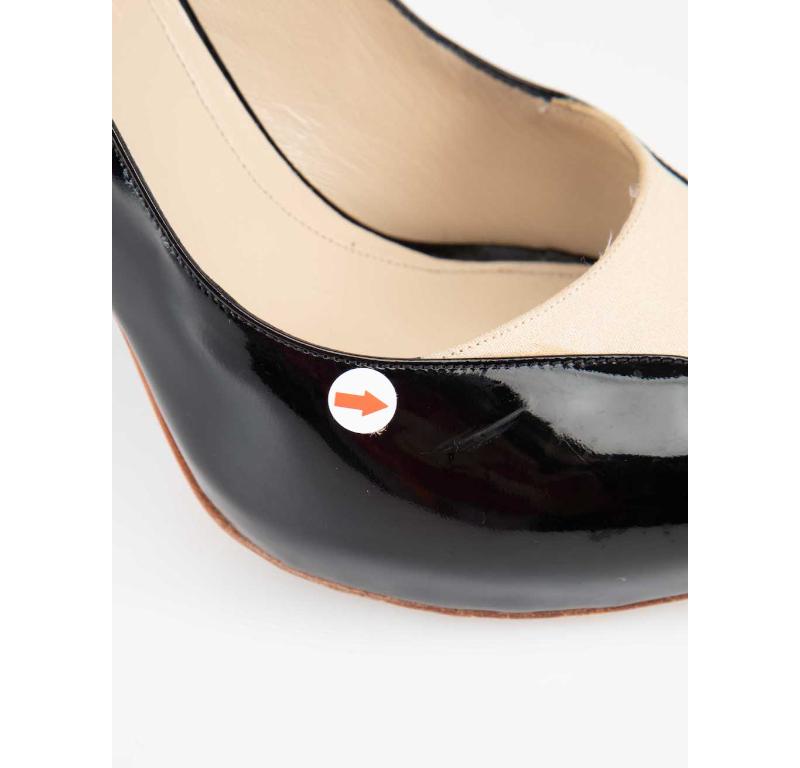 Alexander McQueen Schwarze Lack Peep-Toe Heels mit Absatz Größe IT 38,5 im Angebot 1