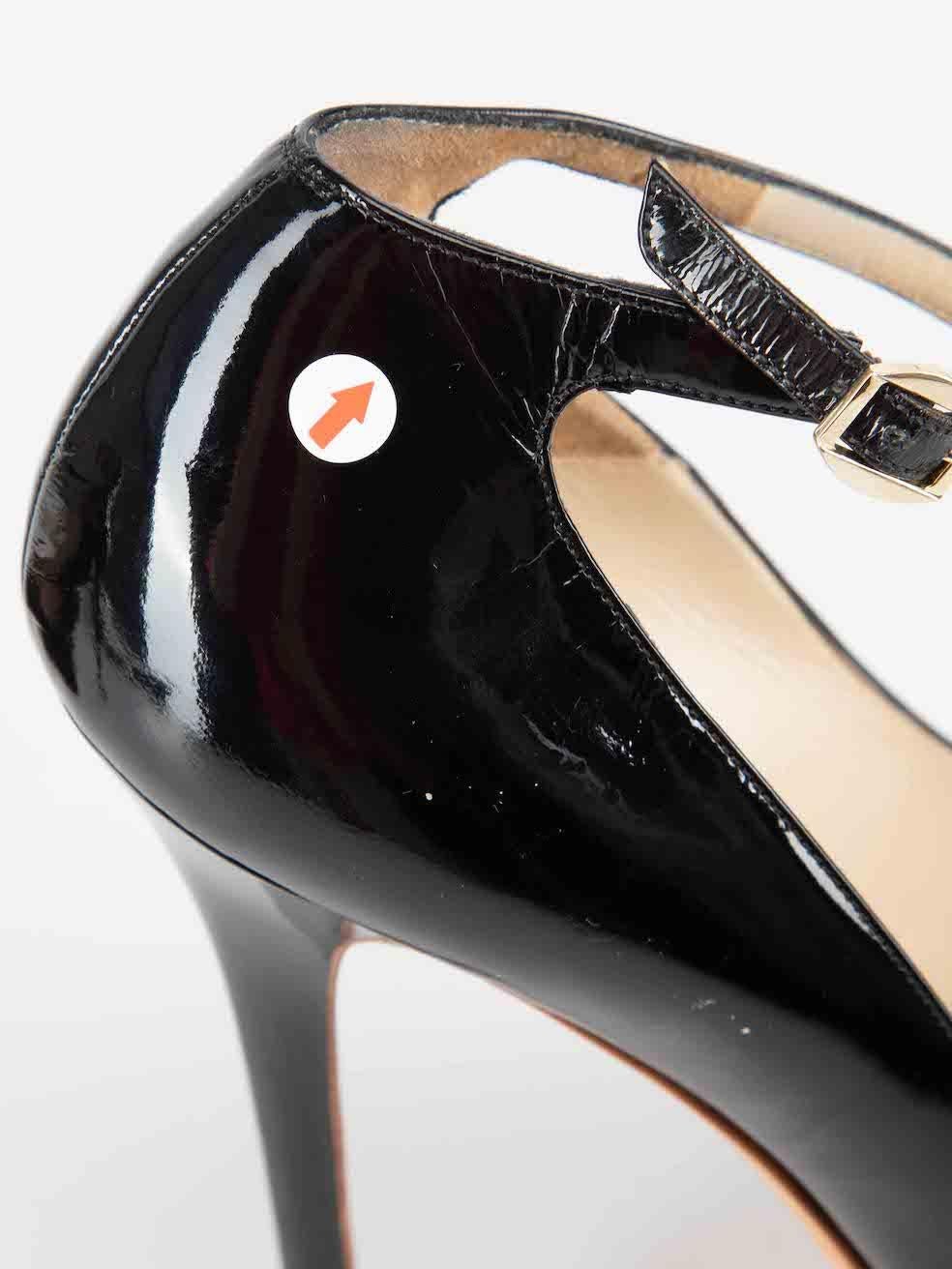 Alexander McQueen Zapatos de tacón con punta de charol negro Talla IT 38.5 en venta 2