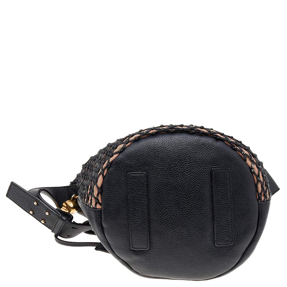 Alexander McQueen Black/Peach Woven Detail Leather Skull Bucket Bag For Sale 1