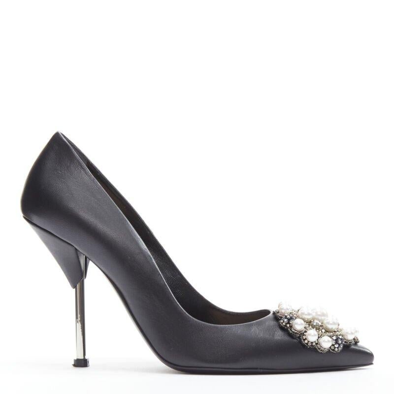 Black ALEXANDER MCQUEEN black pearl metal embellished stiletto pumps EU39 US9 For Sale