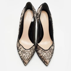 Alexander McQueen Black/Pink Lace and Satin Pointed Toe Pumps Size 38.5