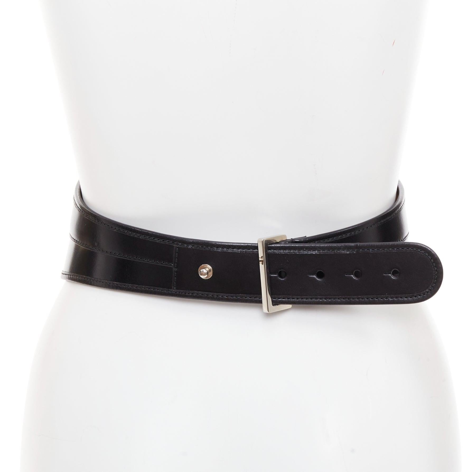 Alexander McQueen - Ceinture corset en cuir noir poli et surpiqué 26