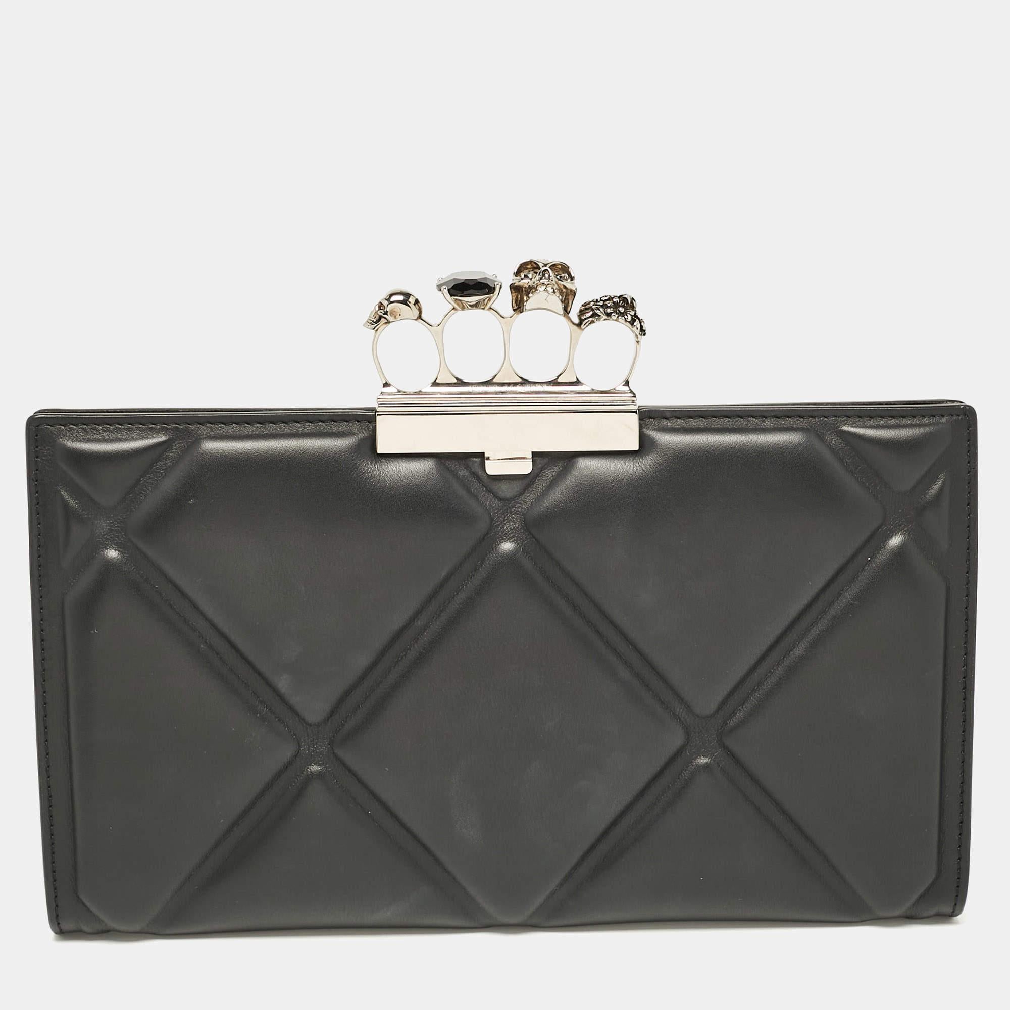Alexander McQueen - Pochette à rabat en cuir matelassé noir Bon état à Dubai, Al Qouz 2
