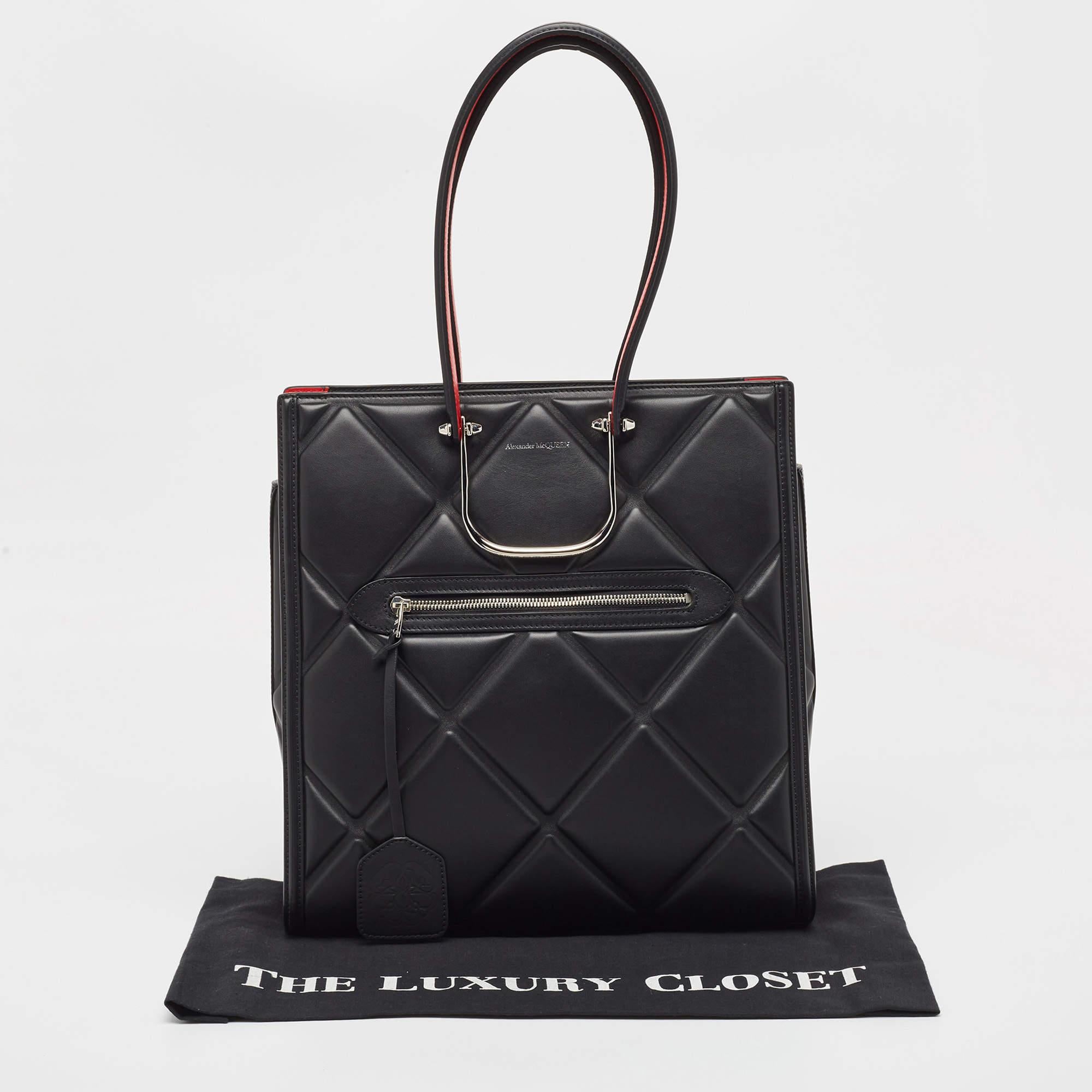 Alexander McQueen Black Quilted Leather The Tall Story Tote For Sale 11