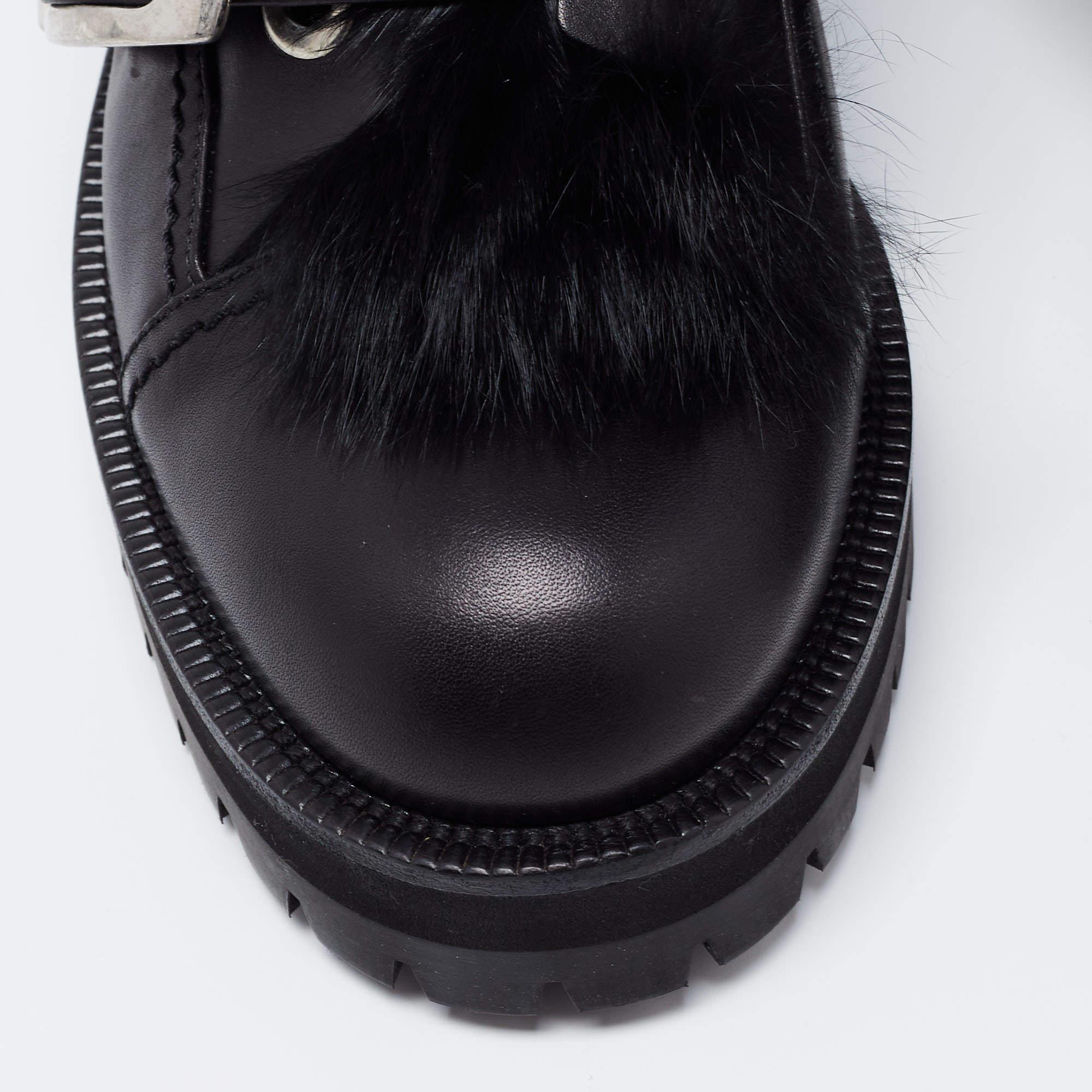 Alexander McQueen Black Rabbit Fur Eyelet Detail Buckle Ankle Boots Size 40 3
