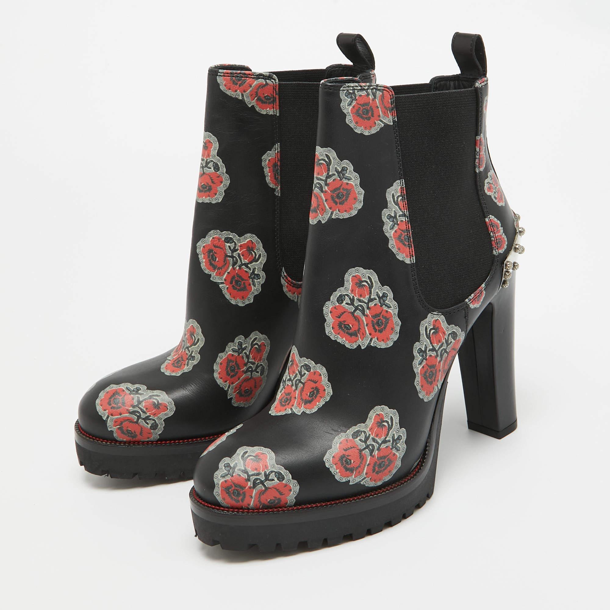 Boots are an essential part of your wardrobe, and these boots, crafted from top-quality materials, are a fine choice. Offering the best of comfort and style, this sturdy-soled pair would be great with a dress for a casual day out!