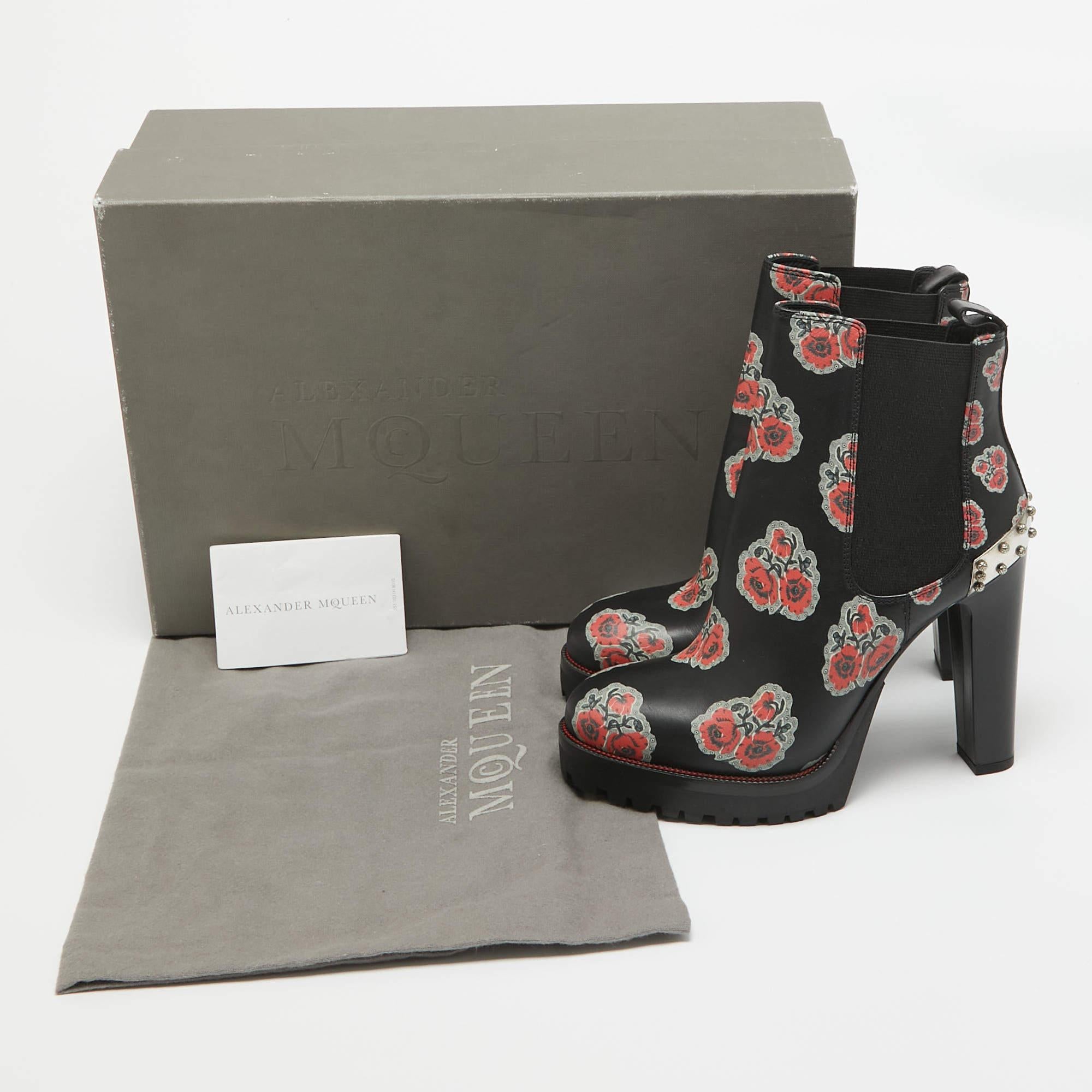Alexander McQueen Black/Red Floral Print Leather Studded Ankle Boots Size 36 For Sale 5