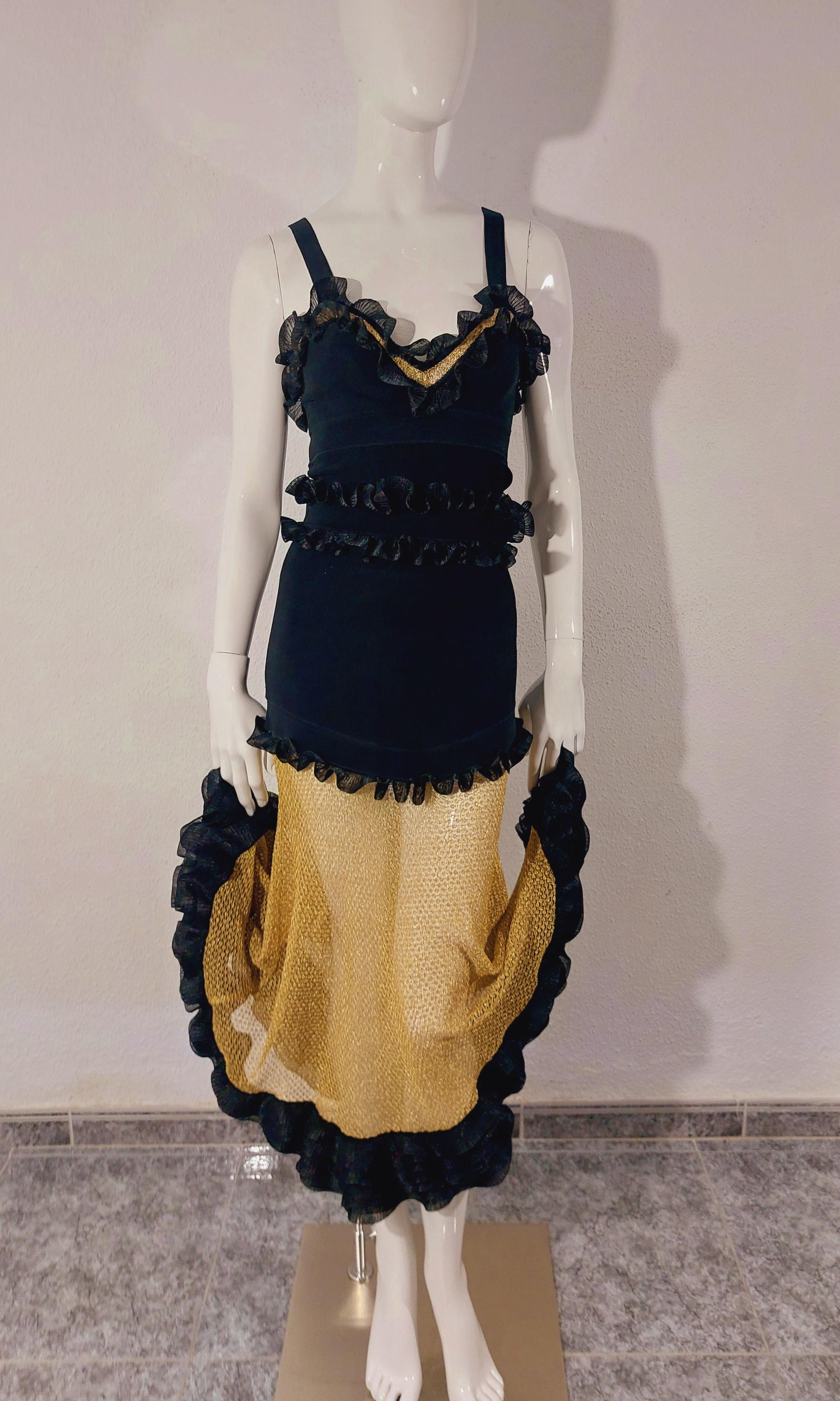Alexander McQueen Black Silk-blend Knit Gold Mesh Cocktail Evening Dress Gown In Excellent Condition For Sale In PARIS, FR