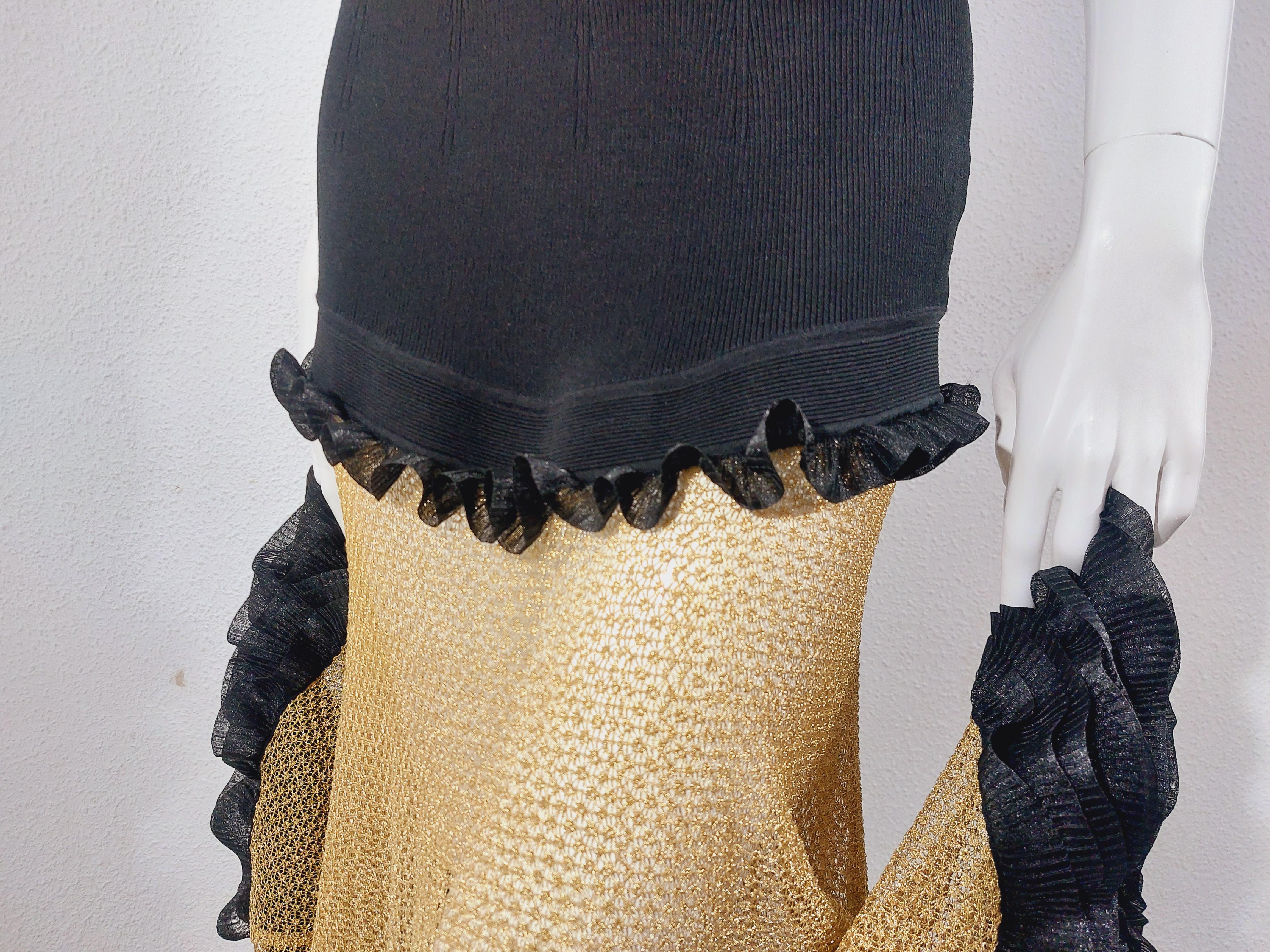 Alexander McQueen Black Silk-blend Knit Gold Mesh Cocktail Evening Dress Gown For Sale 4