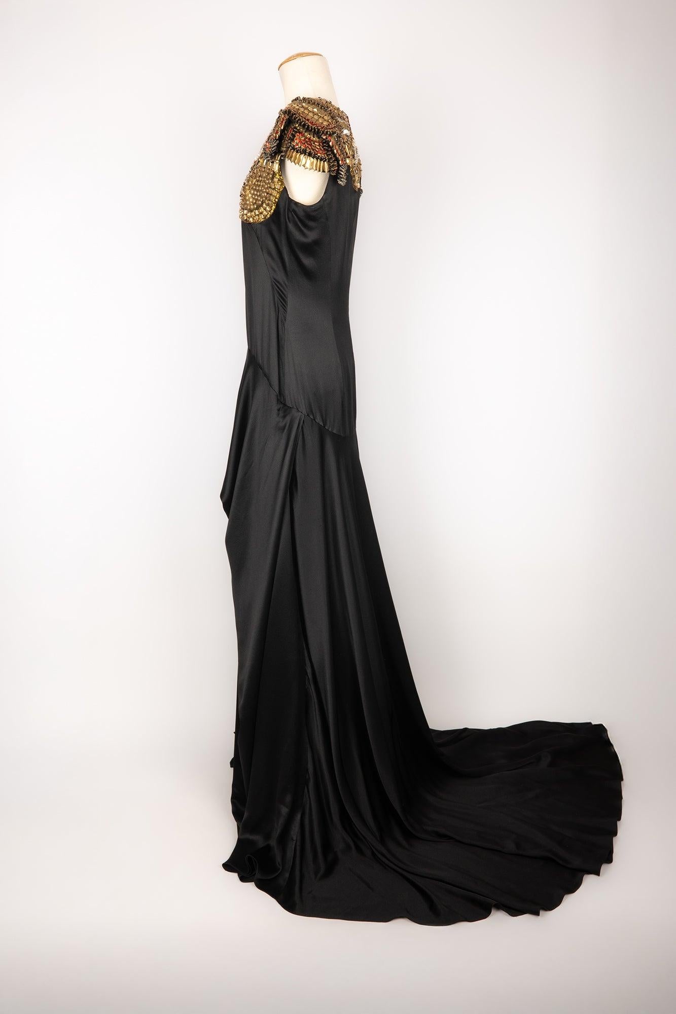 Alexander McQueen Black Silk Dress, 2011 In Excellent Condition For Sale In SAINT-OUEN-SUR-SEINE, FR