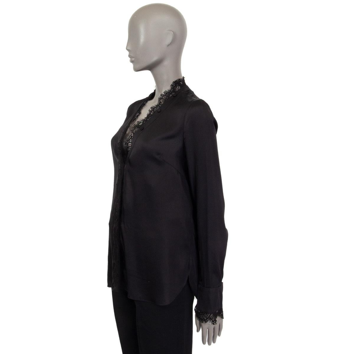 Alexander McQueen black silk LACE TRIM Blouse Shirt 38 XS In Excellent Condition For Sale In Zürich, CH