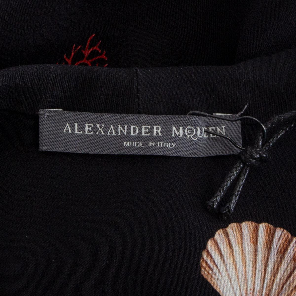 Chemisier en soie noire PRINTE Alexander McQueen, Taille 40 S Pour femmes en vente