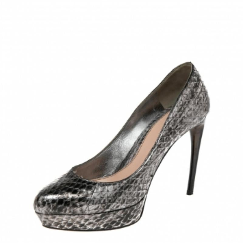 Alexander McQueen Pumps con plateau in pitone nero/argento misura 36 in vendita 2