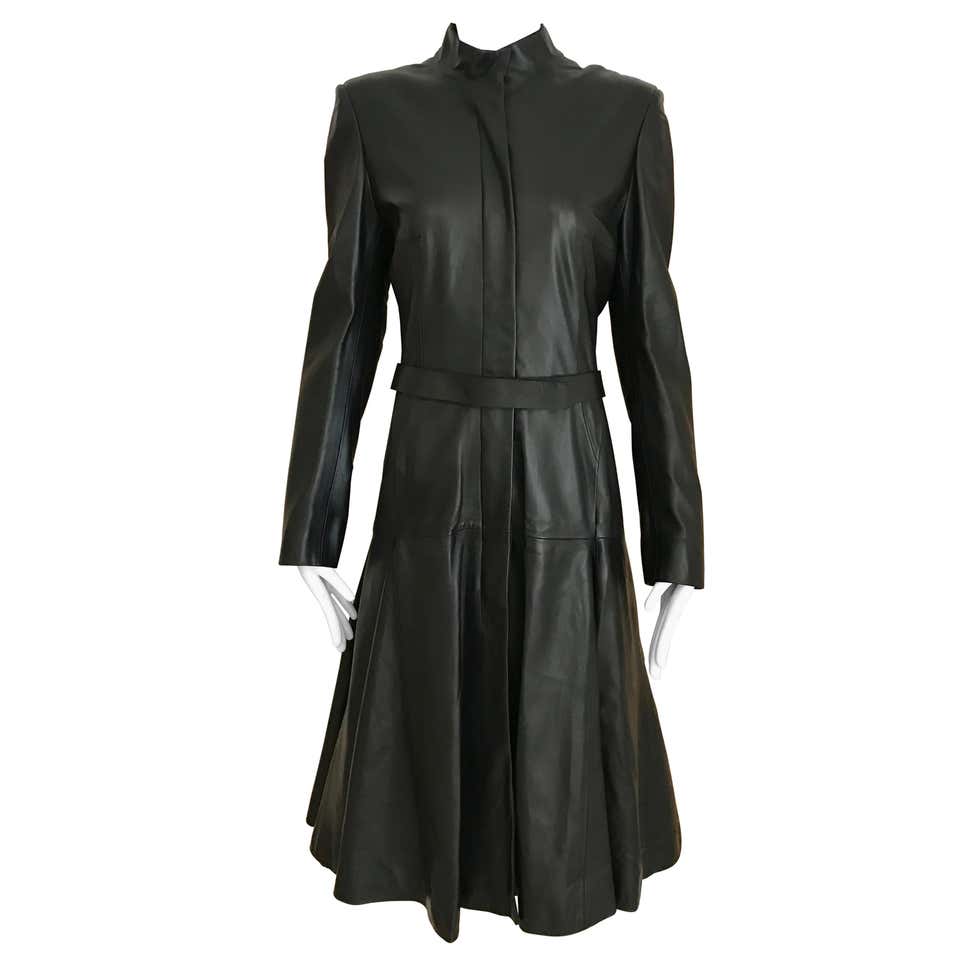 Vintage Alexander McQueen Fashion - 1,162 For Sale at 1stdibs - Page 3