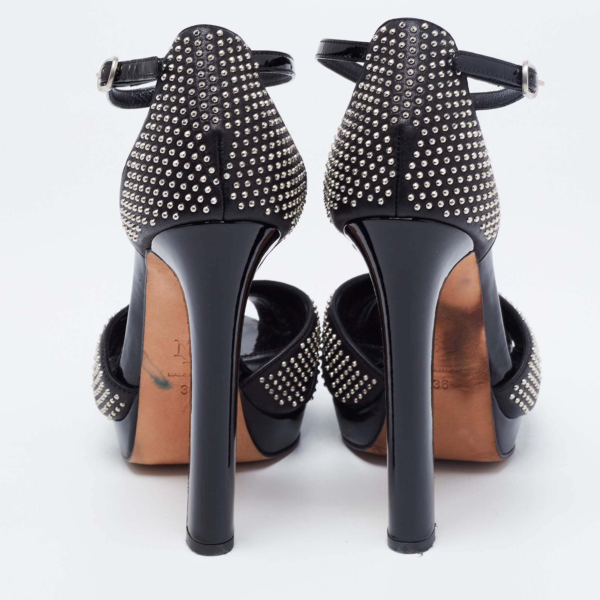 Alexander McQueen Black Studded Leather Peep-Toe T-Bar Platform Sandals Size 36 1