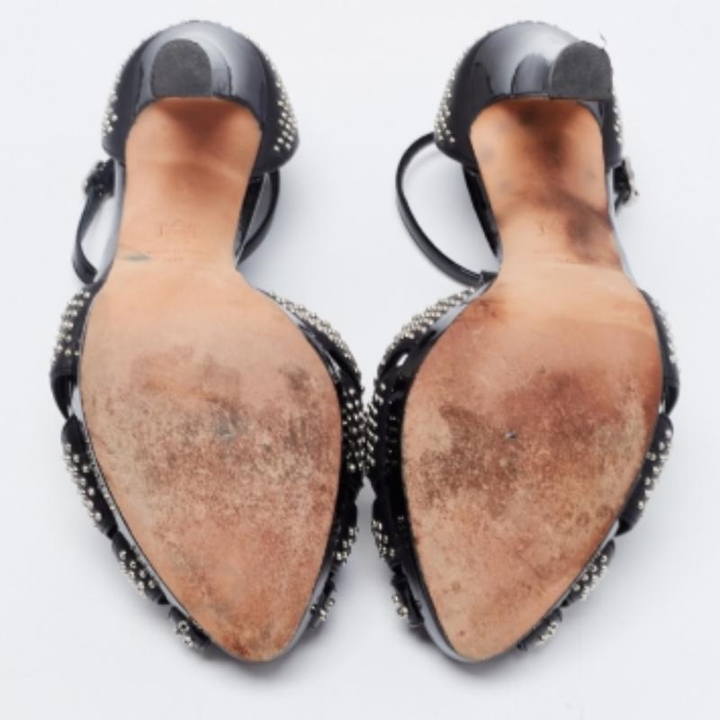 Alexander McQueen Schwarz Nieten Leder Peep-Toe T-Bar Plattform Sandalen Größe 36 im Angebot 4