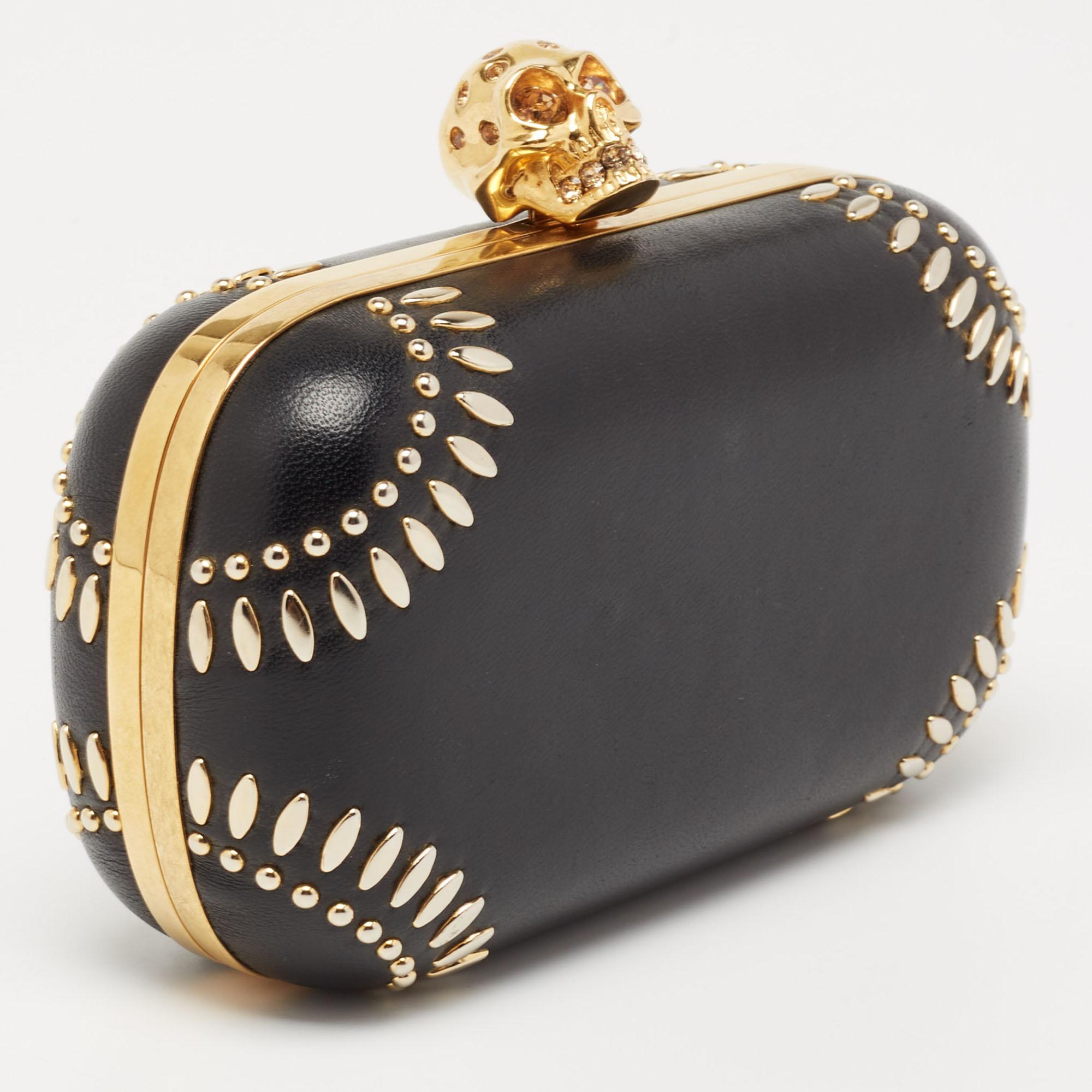 Women's Alexander McQueen Black Studded Leather Skull Lock Clutch