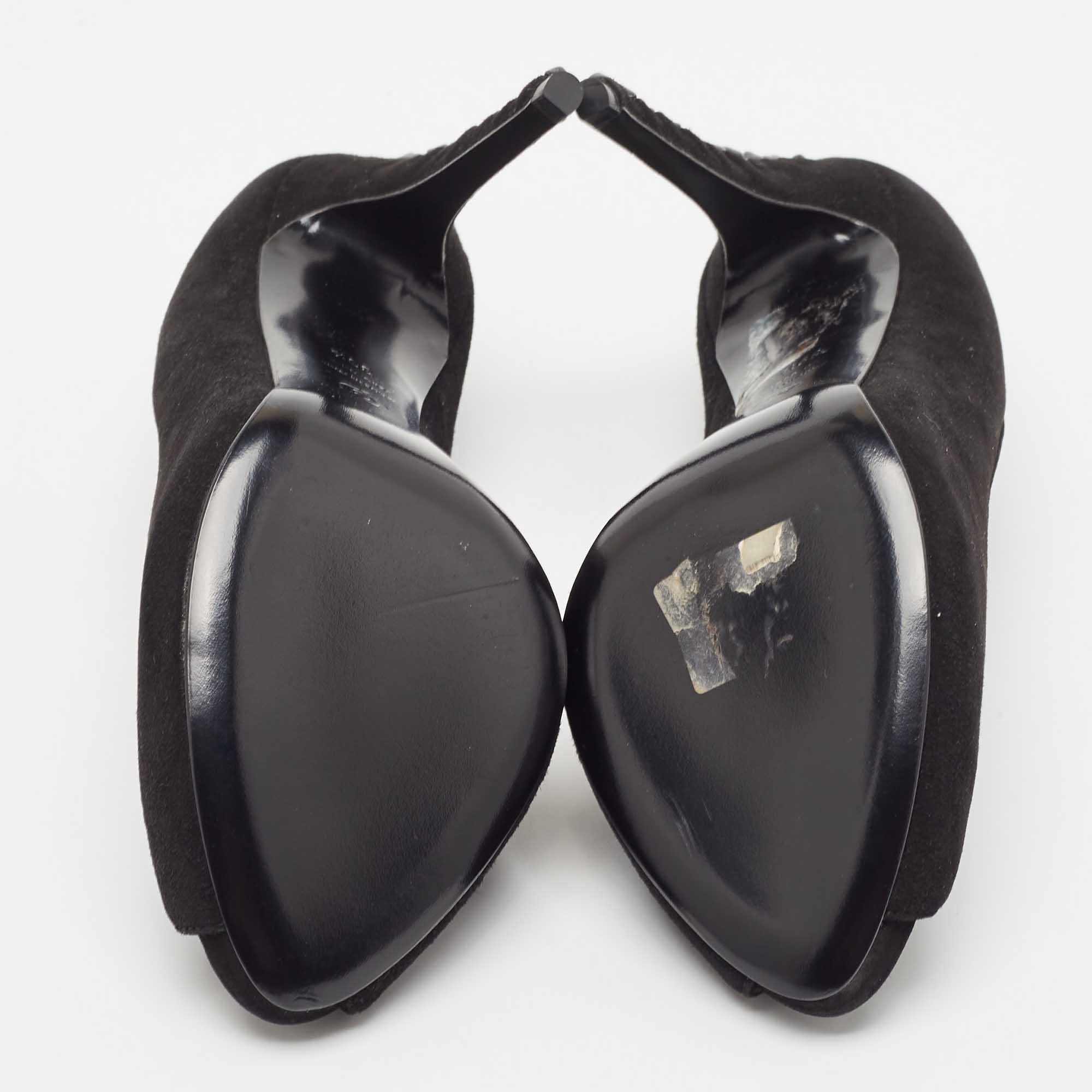 Alexander McQueen Black Suede Knot Detail Peep Toe Pumps Size 39.5 For Sale 1