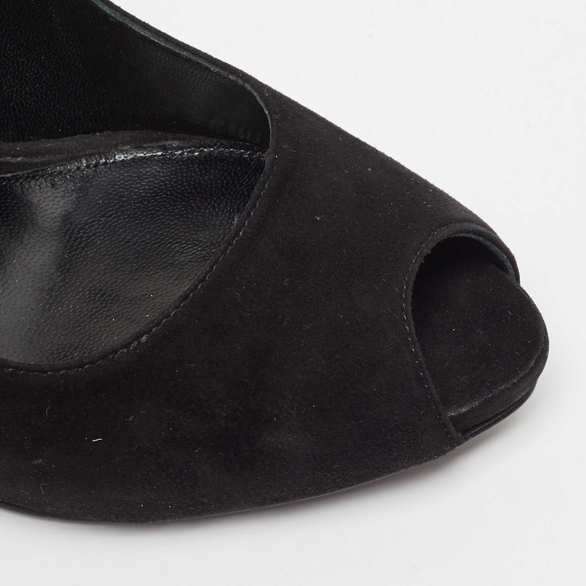 Alexander McQueen Black Suede Knot Detail Peep Toe Pumps Size 39.5 For Sale 2