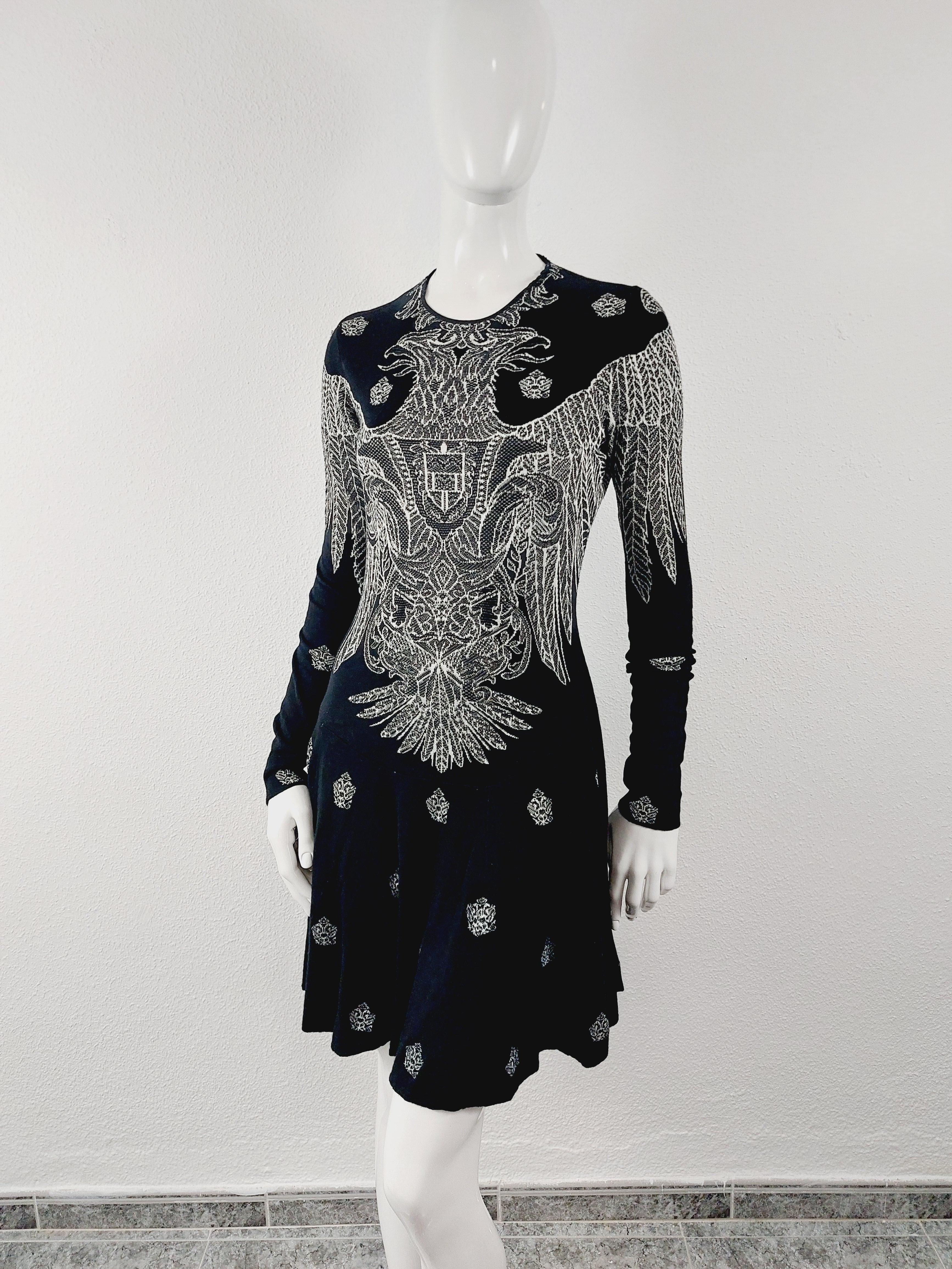 Alexander McQueen Black Tattoo Optical Wool & Silk Edgy Jacquard Fitted Midi Dre 6