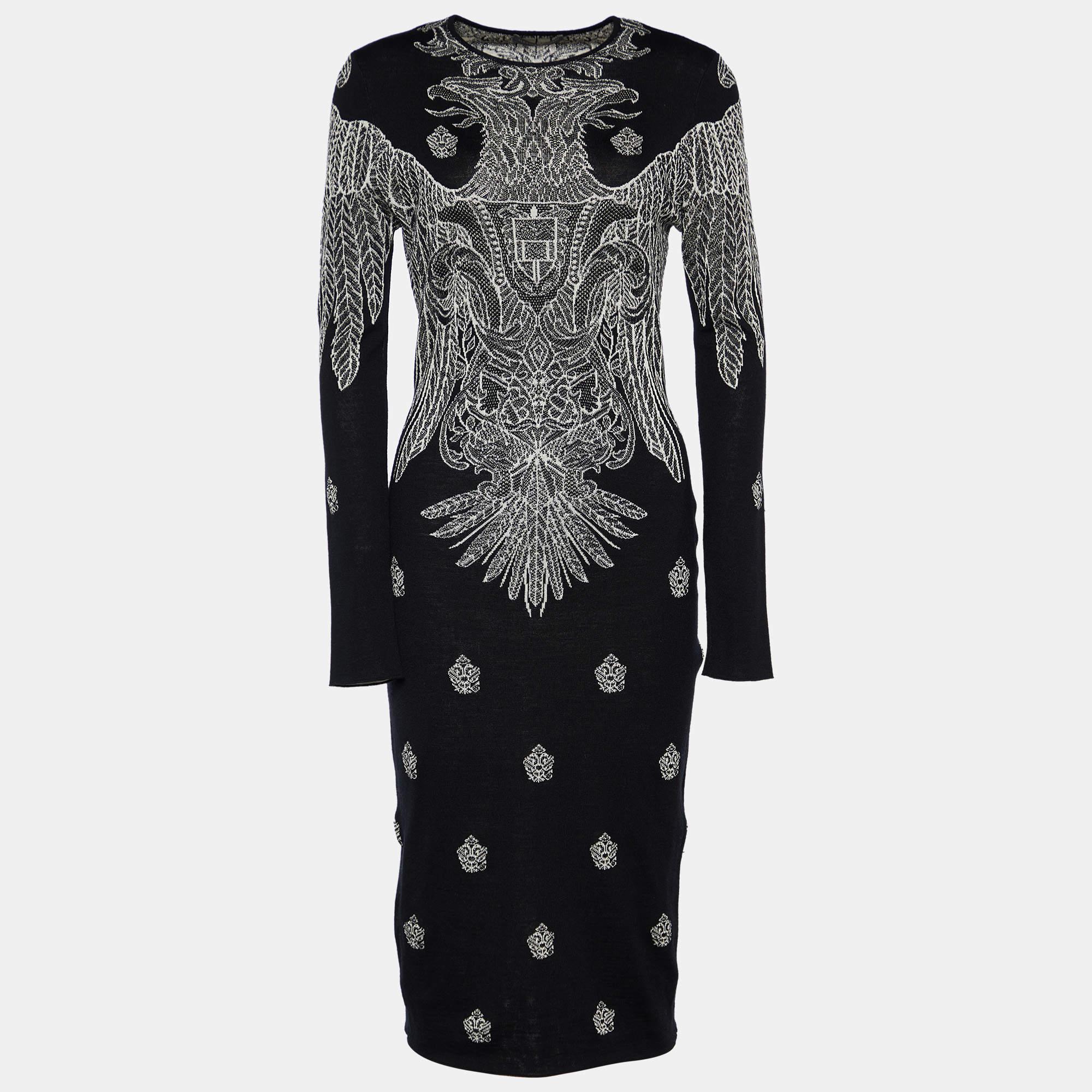 Alexander McQueen Black Tattoo Optical Wool & Silk Edgy Jacquard Fitted Midi Dress 

Optical tattoo dress from Alexander McQueen.
Marked medium, elastic fabric.
Very good condition. Small discoloration, not visible from outside.
Measurements:
Marked