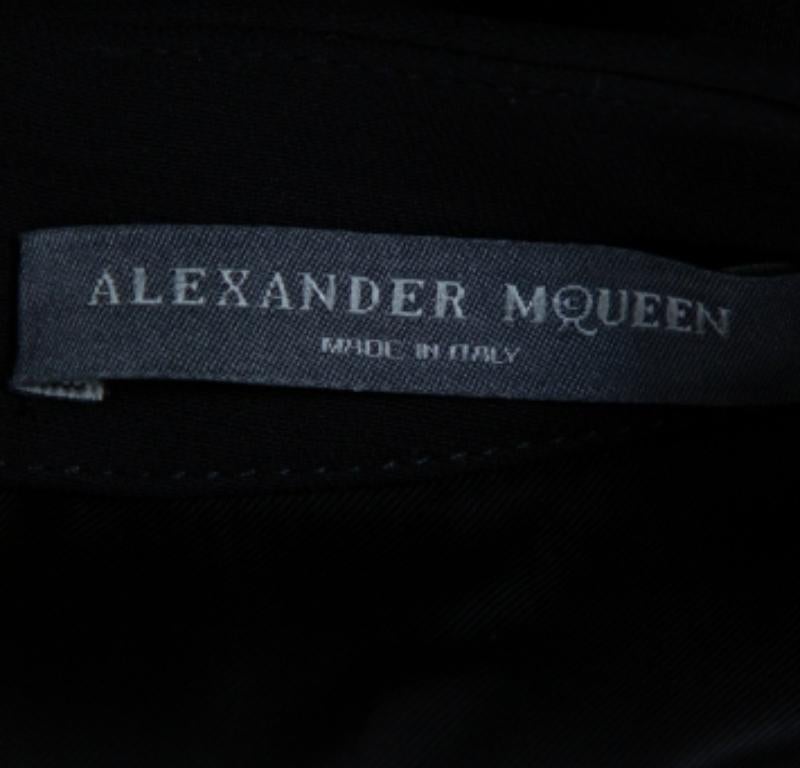Women's Alexander McQueen Black V Neck Sleeveless Peplum Top M For Sale