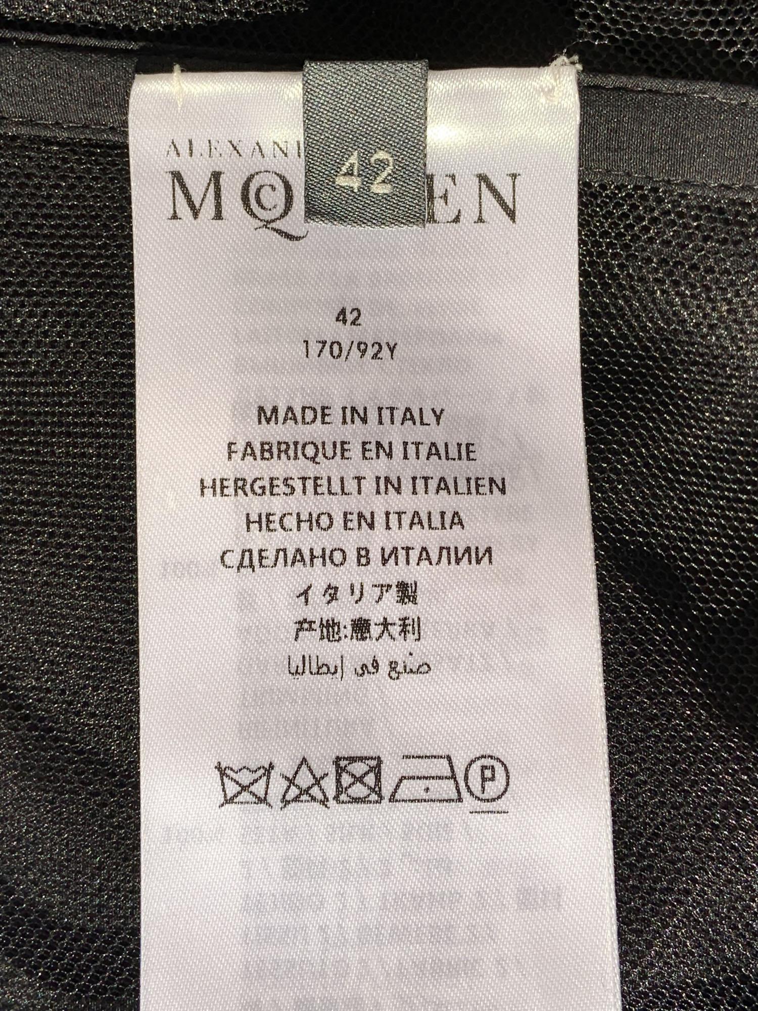 Alexander McQueen Schwarzer Samt Chiffon Mittelalterliche Stickerei Korsettkleid Kleid 42 im Angebot 11