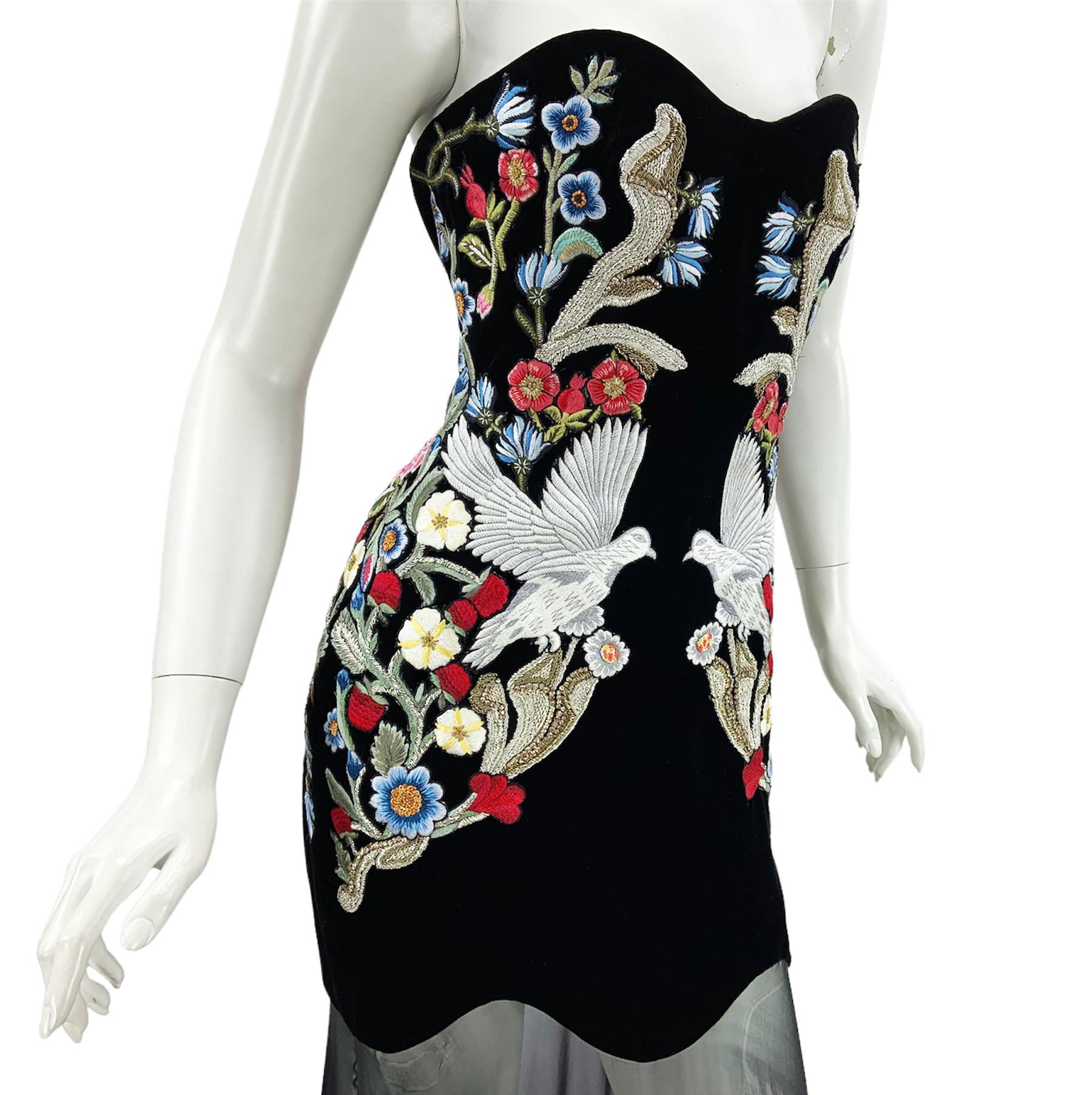 Alexander McQueen Black Velvet Chiffon Medieval Embroidery Corset Dress Gown 42 For Sale 1