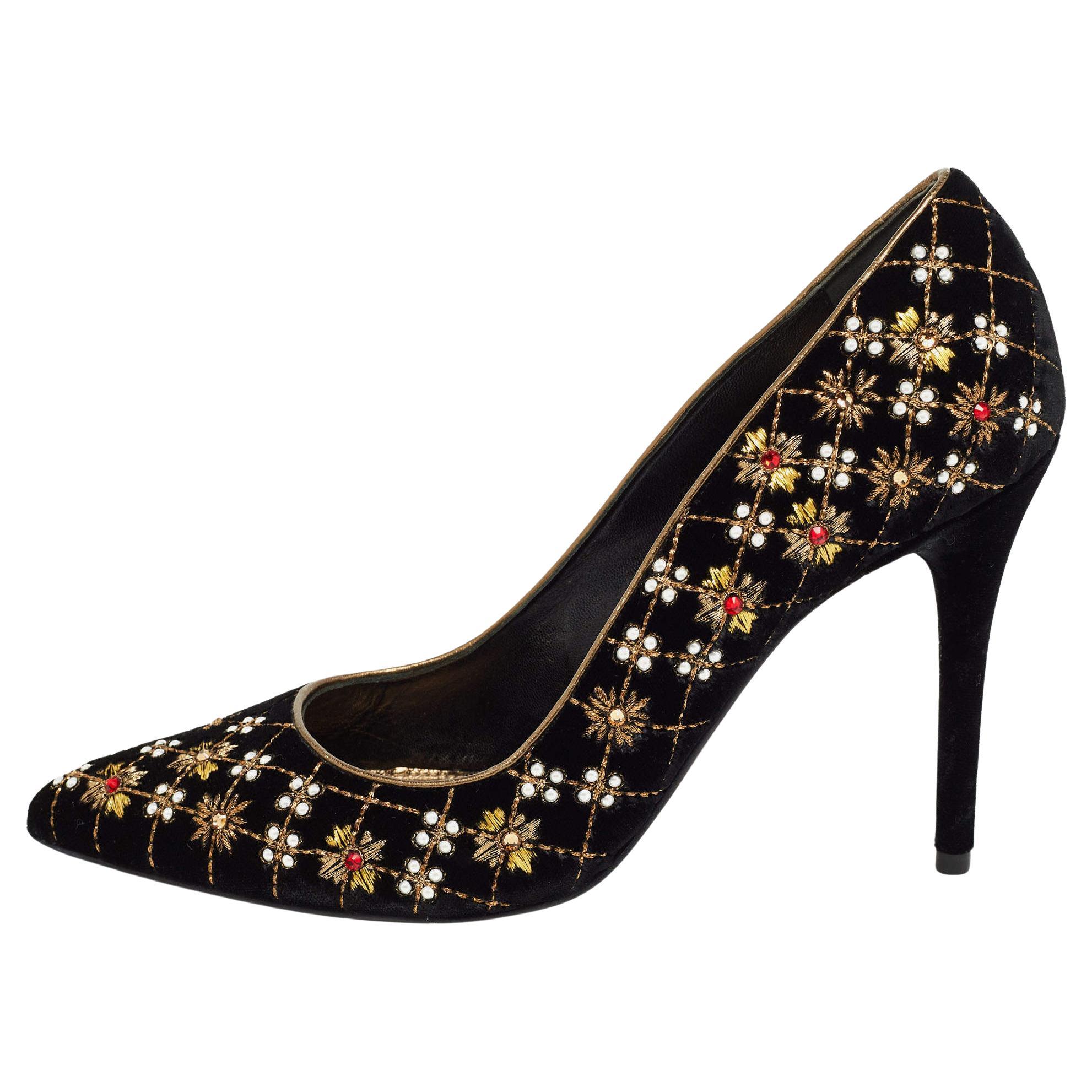 Alexander McQueen Black Velvet Embellished Pointed Toe Pumps Size 38.5