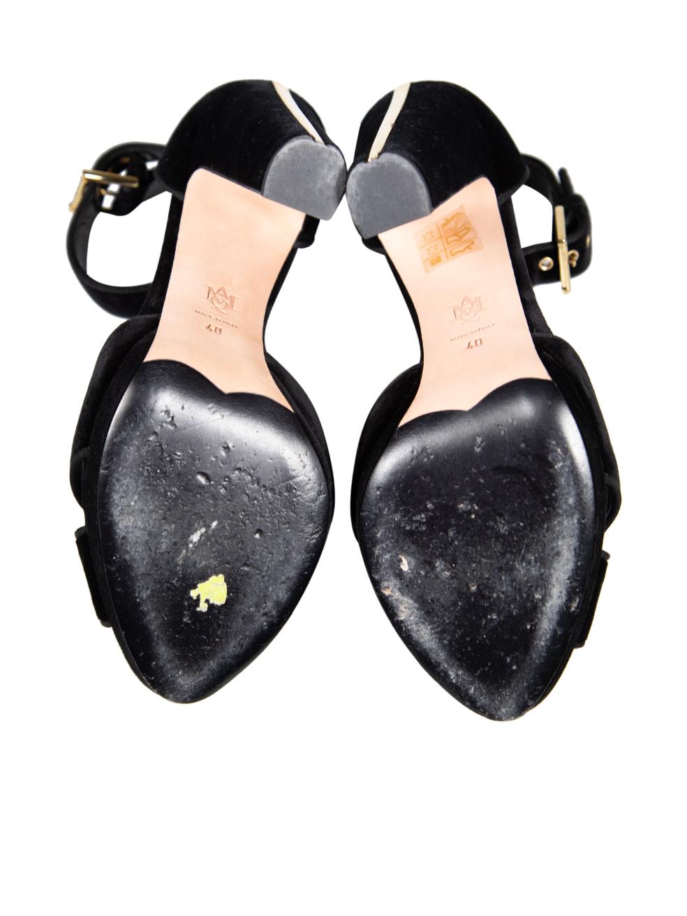Women's Alexander McQueen Black Velvet Platform Sandals Size IT 40 For Sale