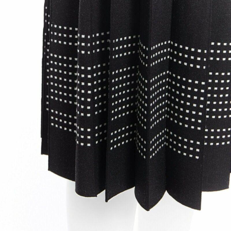 ALEXANDER MCQUEEN black white dot jacquard knit pleated flare midi skirt IT42 M For Sale 2