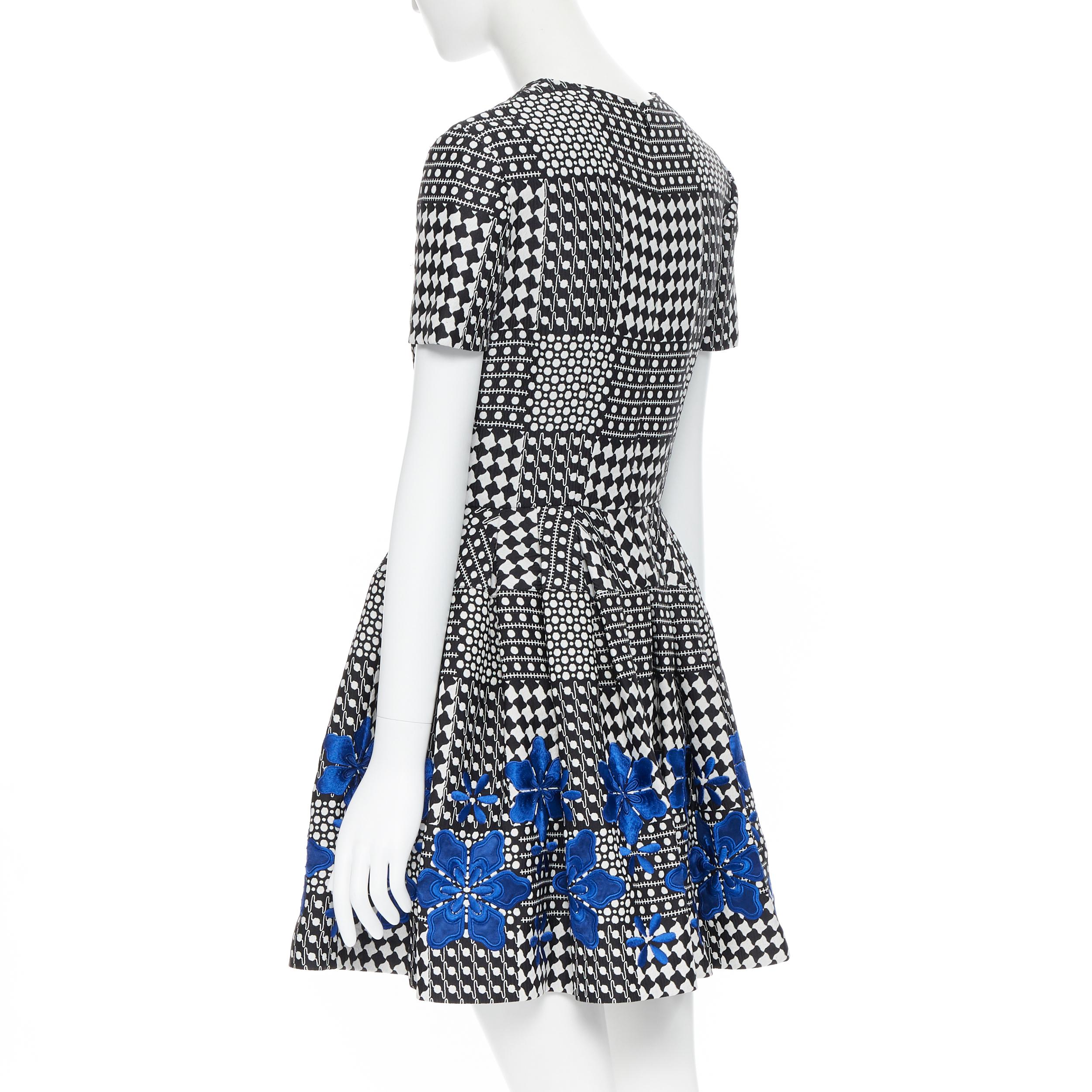 ALEXANDER MCQUEEN black white geometric blue floral embroidery fit flare dress S In Excellent Condition In Hong Kong, NT