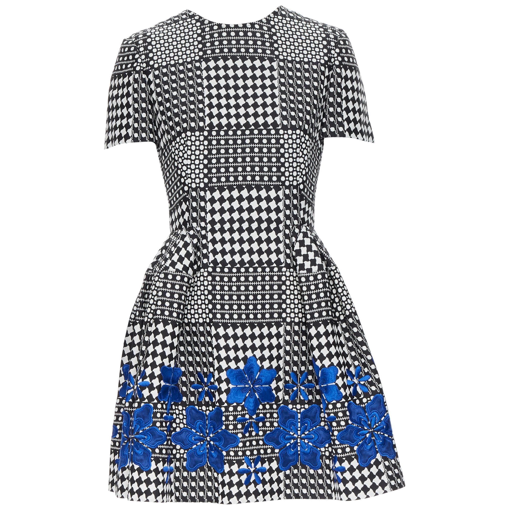 ALEXANDER MCQUEEN black white geometric blue floral embroidery fit flare dress S