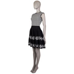 ALEXANDER MCQUEEN black & white JACQUARD KNIT Dress S