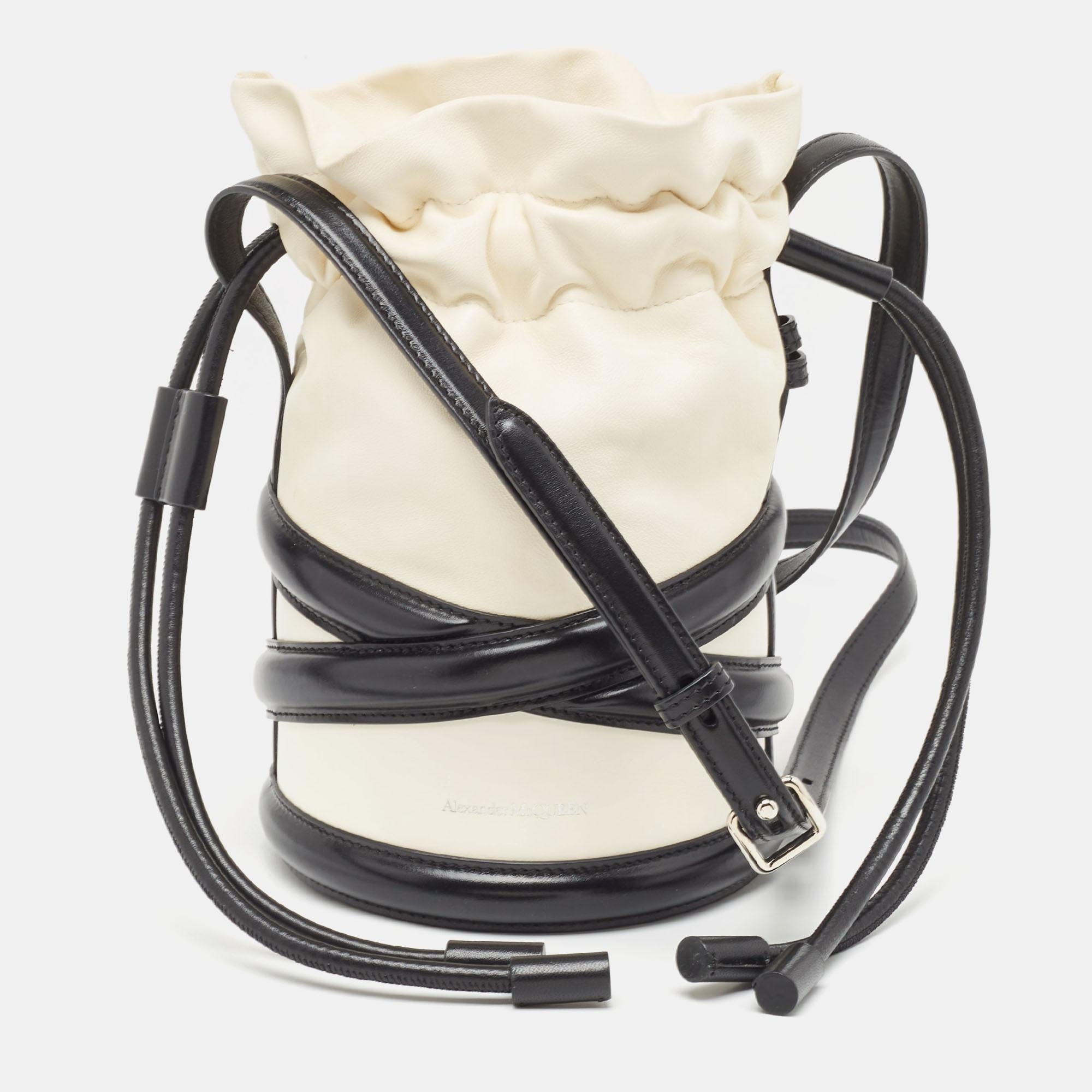 Women's Alexander McQueen Black/White Leather The Soft Curve Bucket Bag For Sale